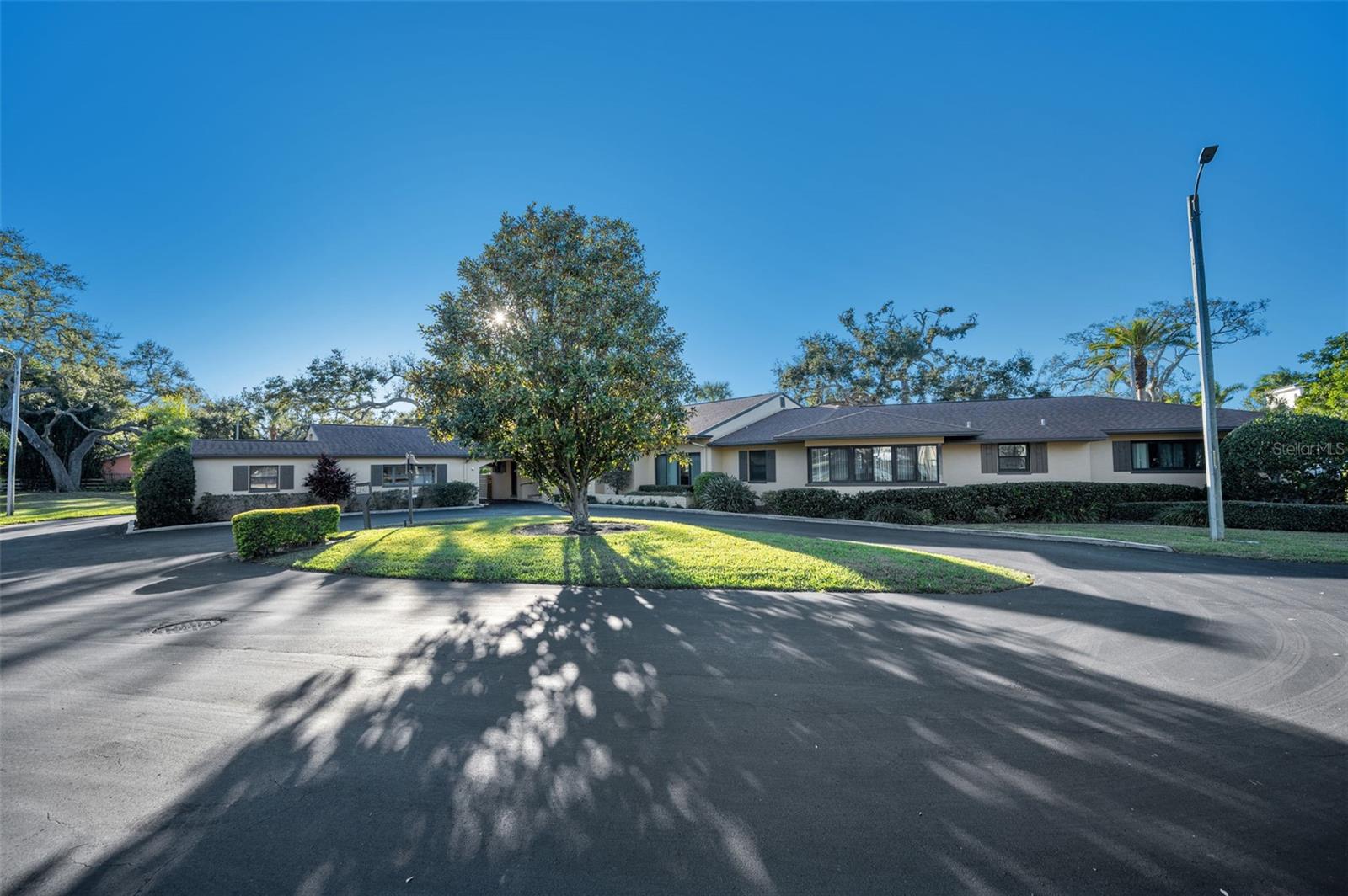 Image 58 of 100 For 13300 Indian Rocks Road 101