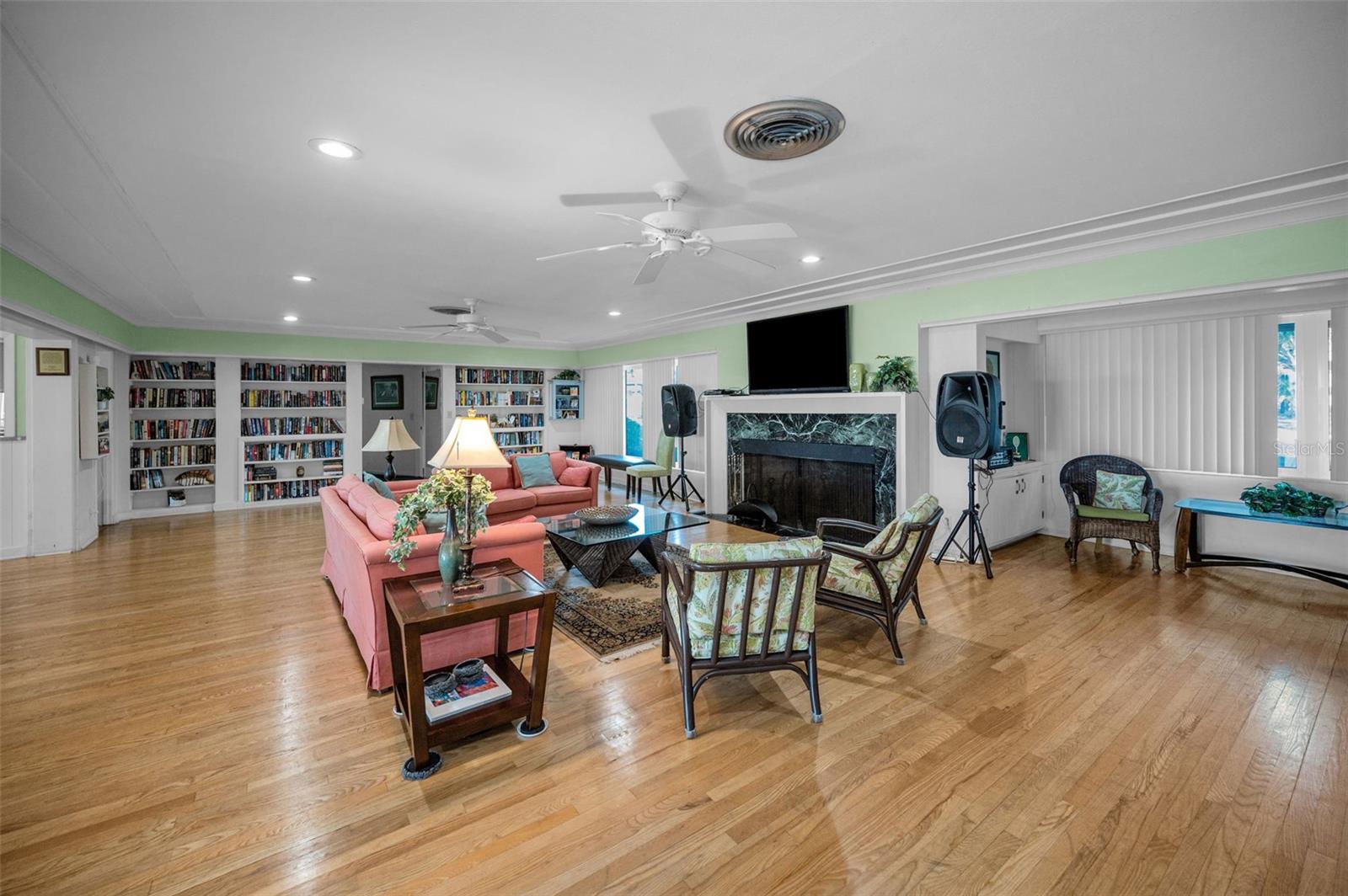 Image 62 of 100 For 13300 Indian Rocks Road 101