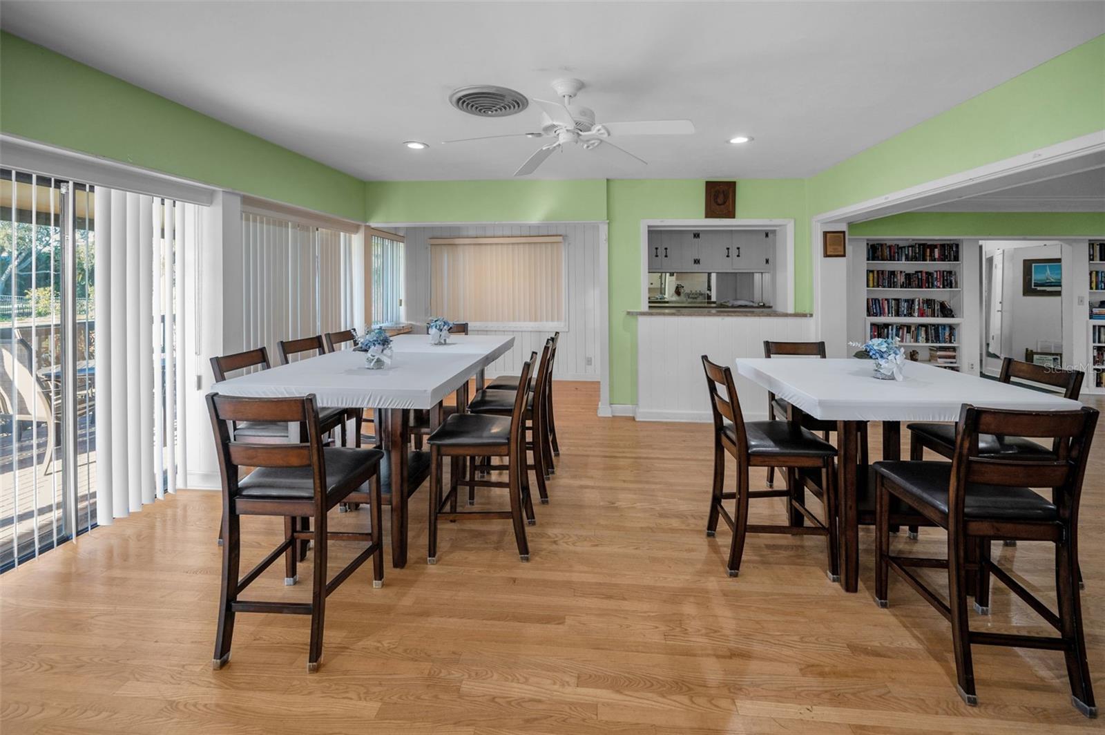 Image 64 of 100 For 13300 Indian Rocks Road 101