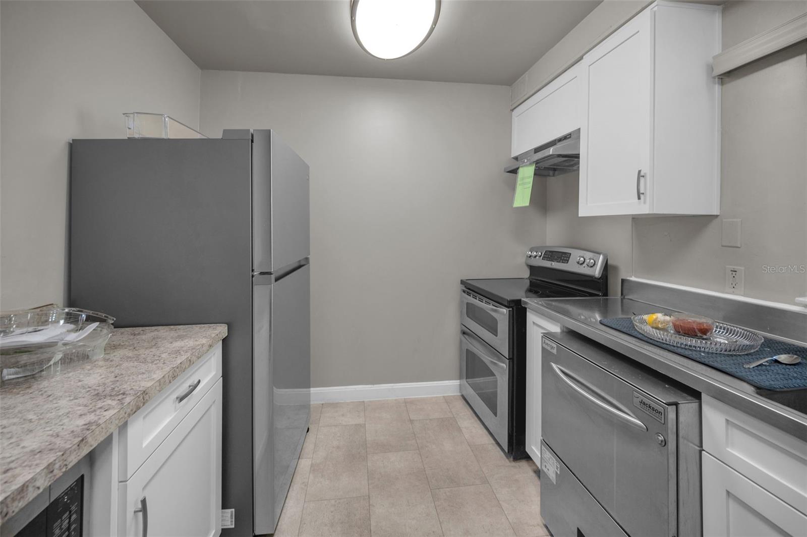 Image 66 of 100 For 13300 Indian Rocks Road 101