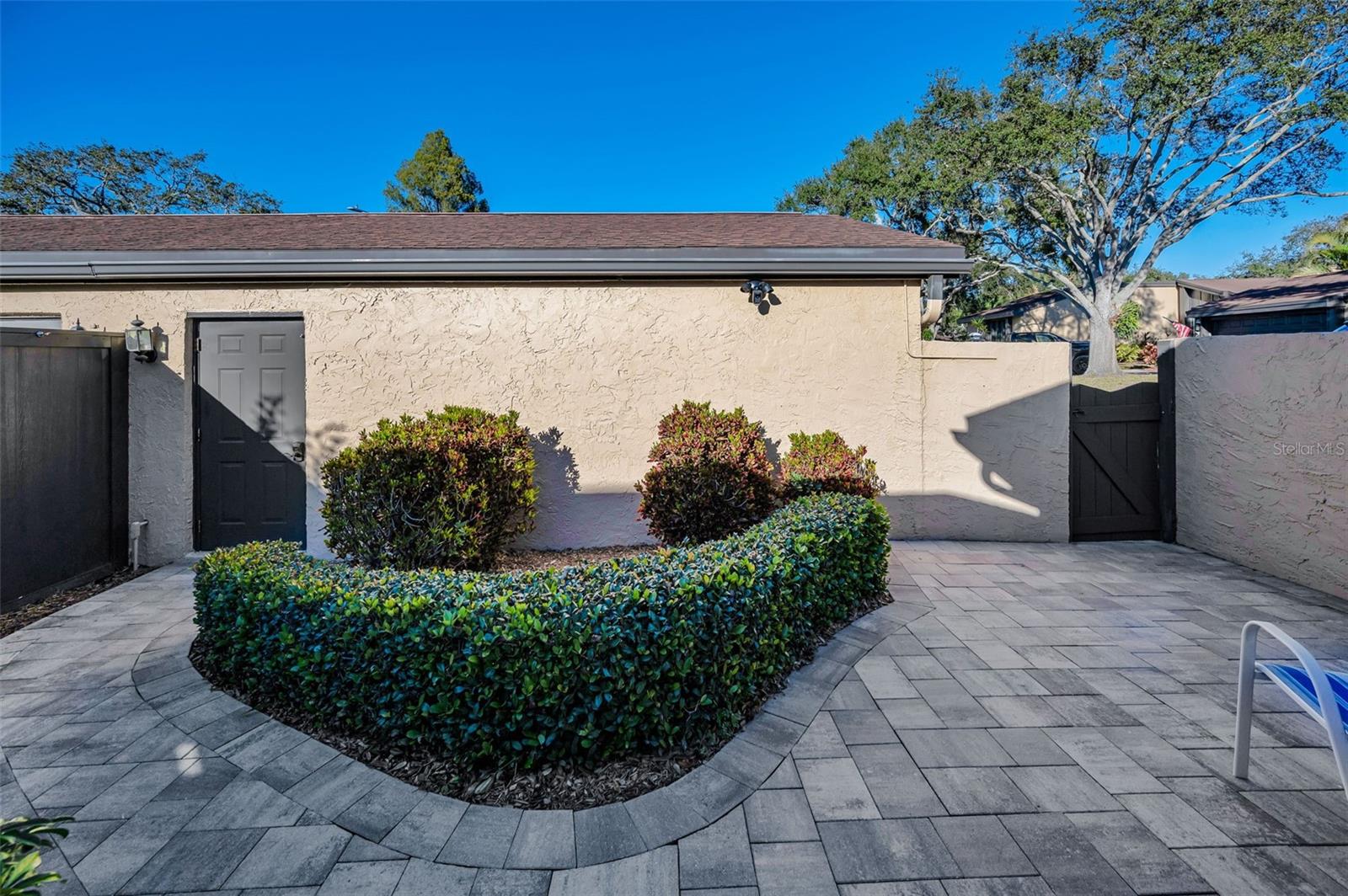 Image 7 of 100 For 13300 Indian Rocks Road 101