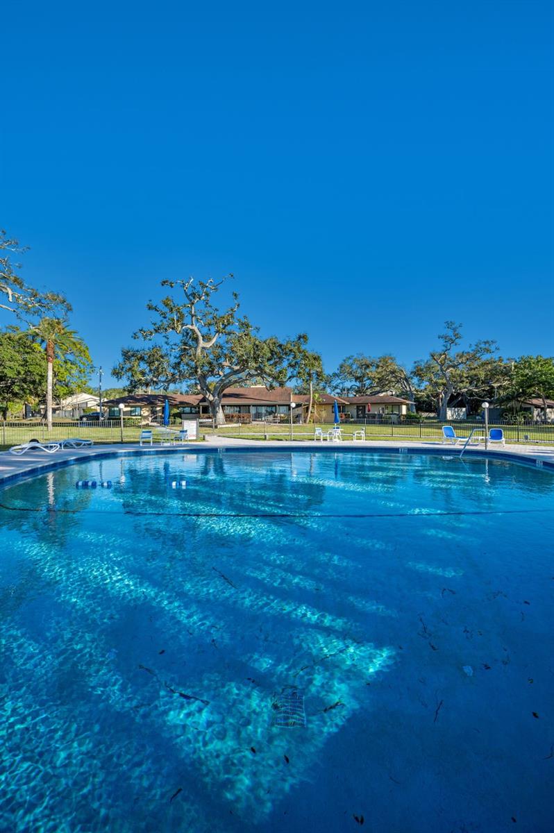 Image 80 of 100 For 13300 Indian Rocks Road 101