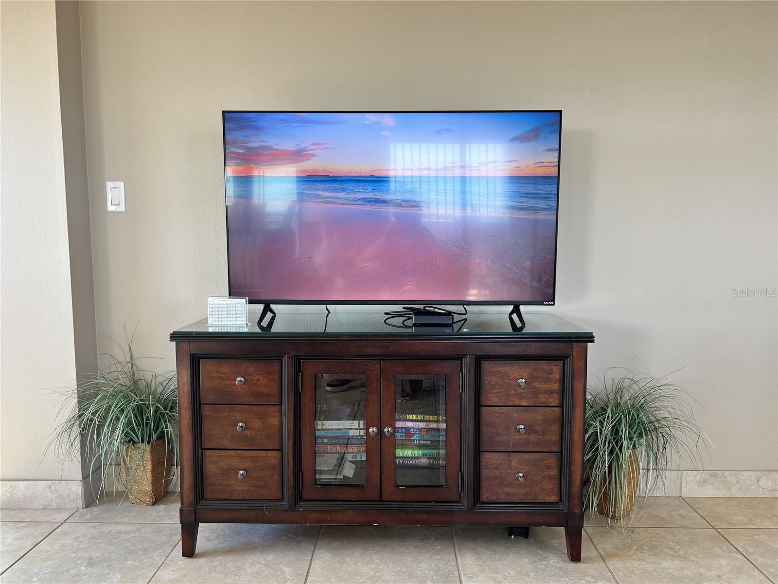 Image 7 of 33 For 1001 Point Of Rocks Road 608