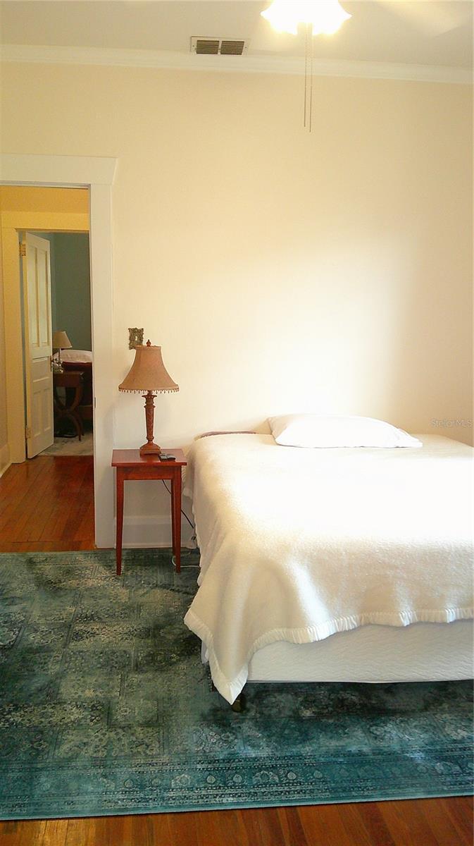 Image 16 of 34 For 303 Plymouth Street