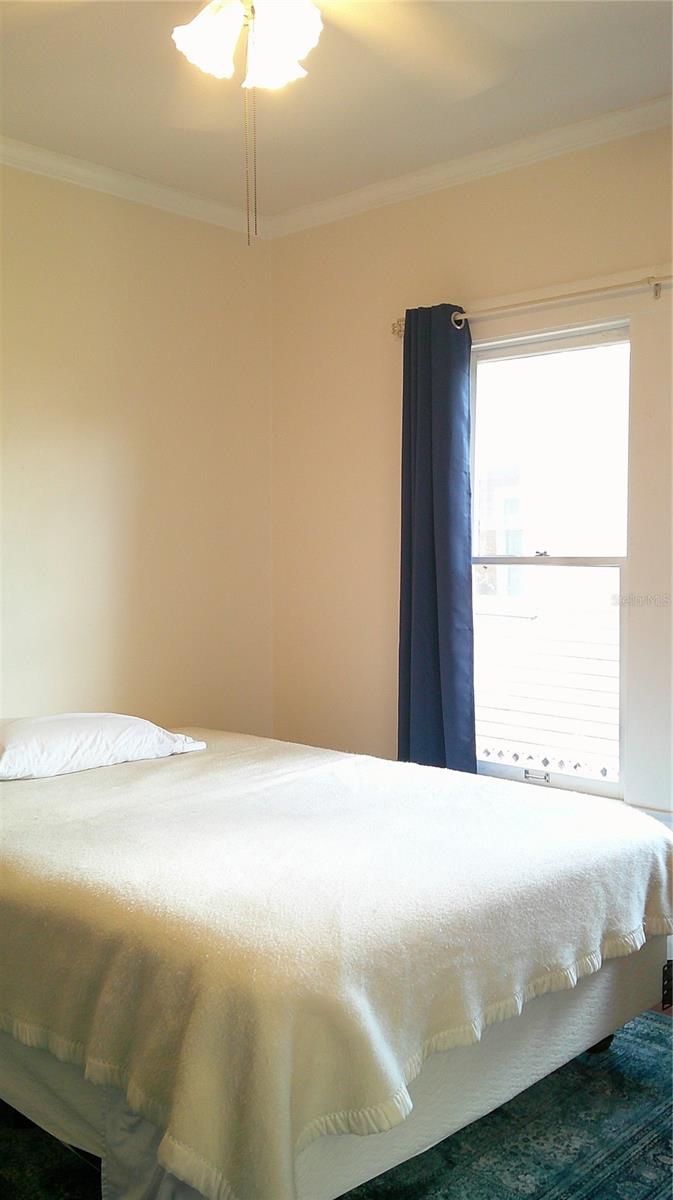 Image 18 of 34 For 303 Plymouth Street