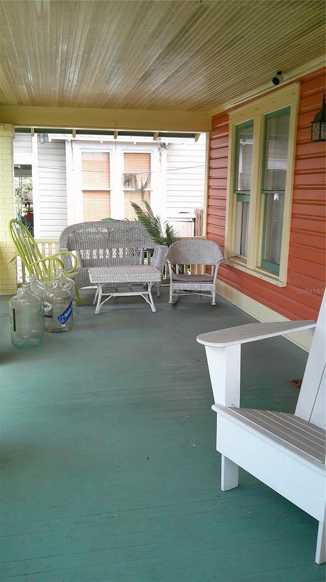 Image 28 of 34 For 303 Plymouth Street