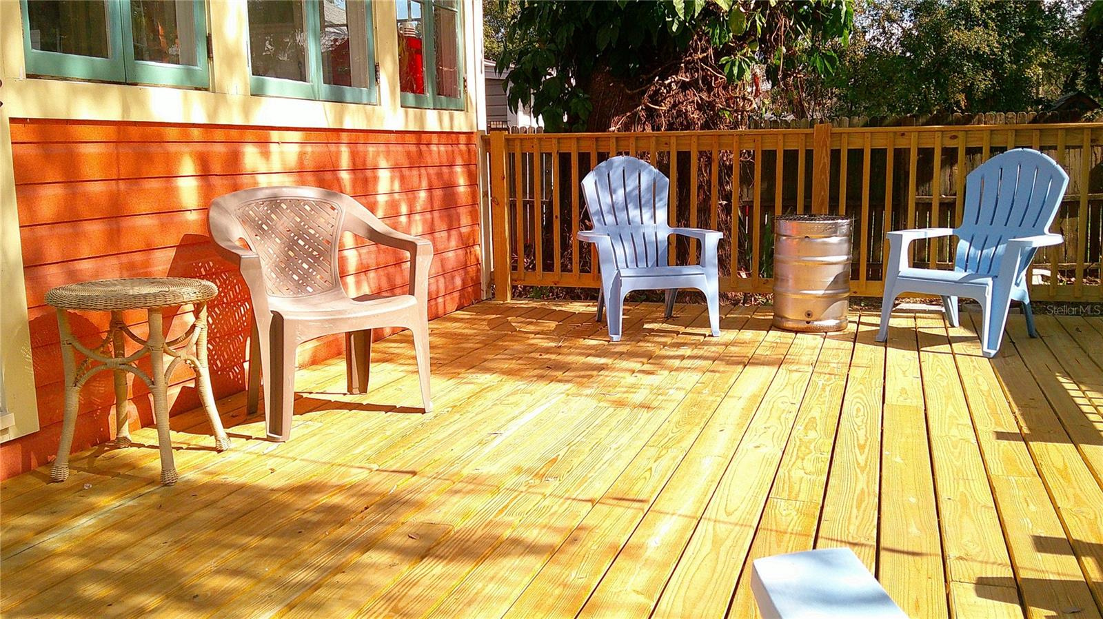 Image 31 of 34 For 303 Plymouth Street