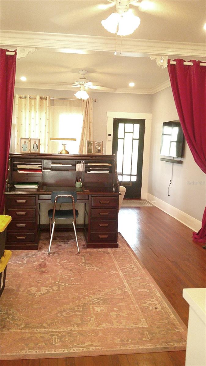 Image 6 of 34 For 303 Plymouth Street