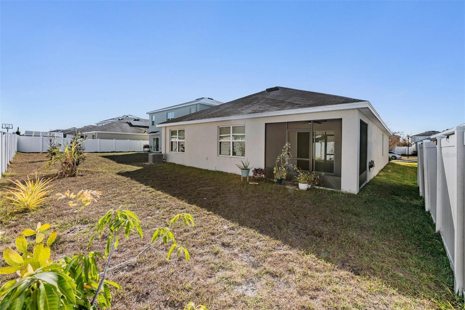 Image 30 of 39 For 10210 Golden Light Court