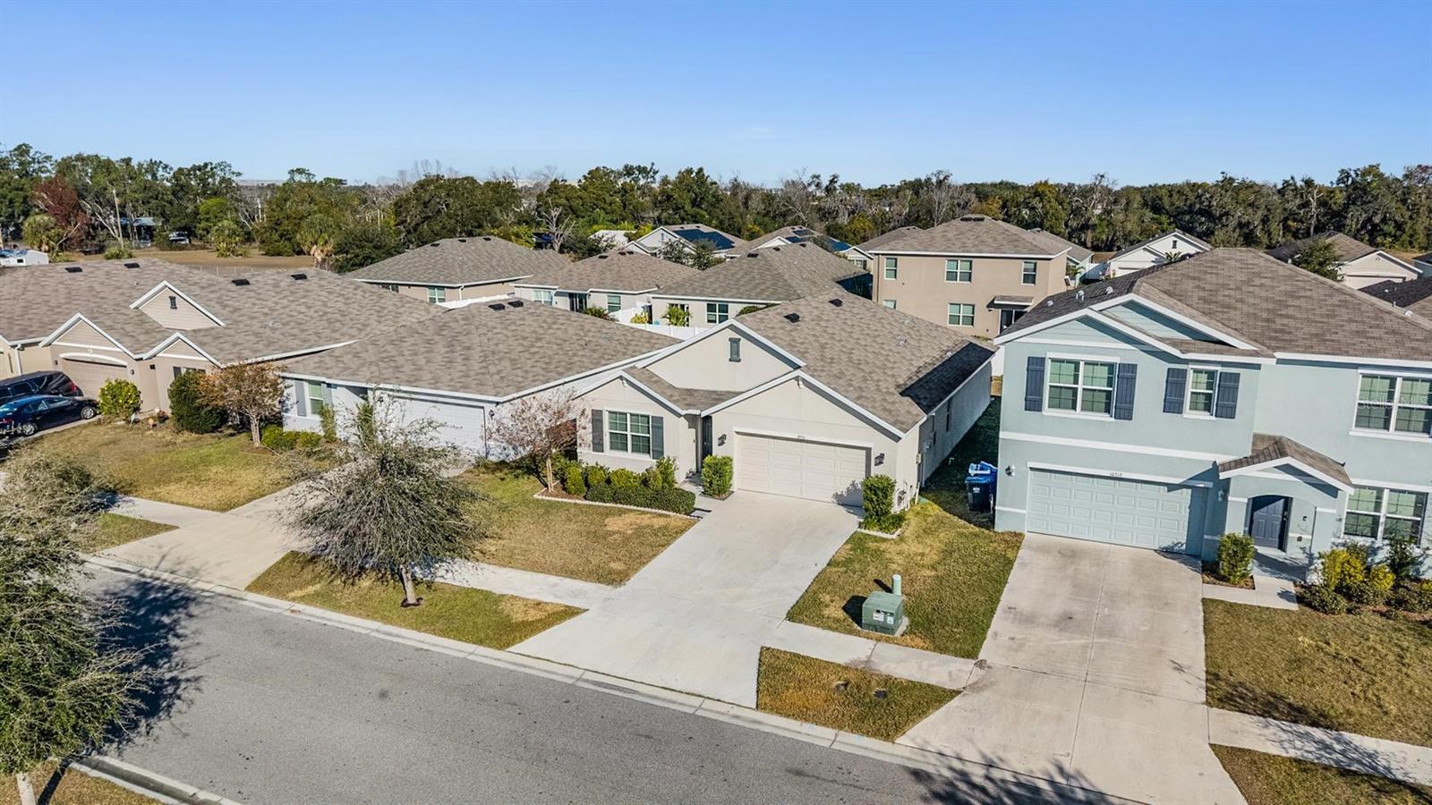 Image 6 of 39 For 10210 Golden Light Court