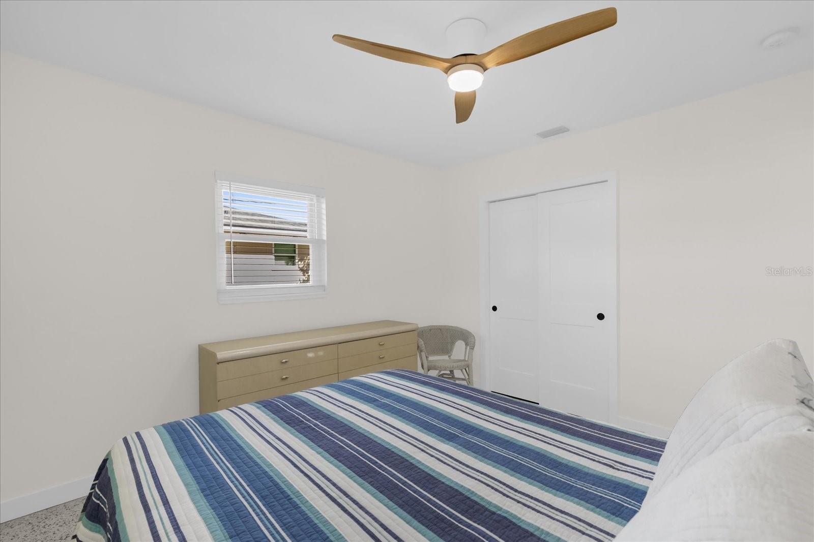 Image 24 of 47 For 12366 137th Street N