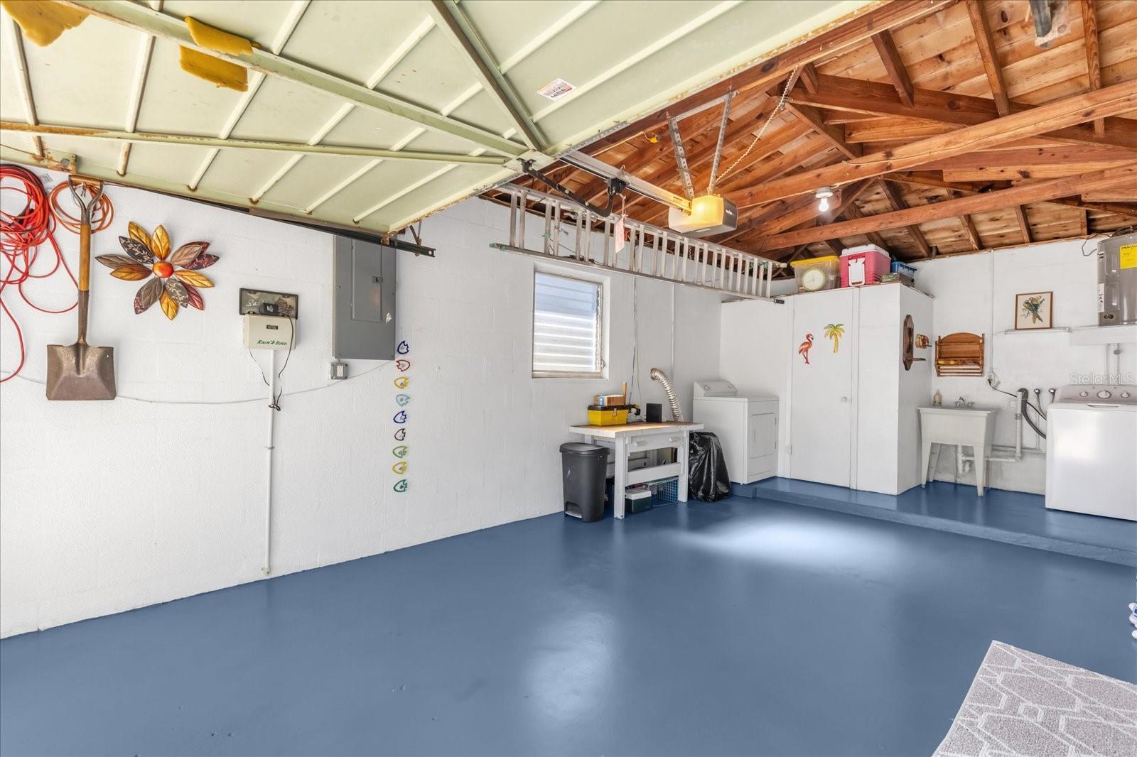 Image 25 of 47 For 12366 137th Street N