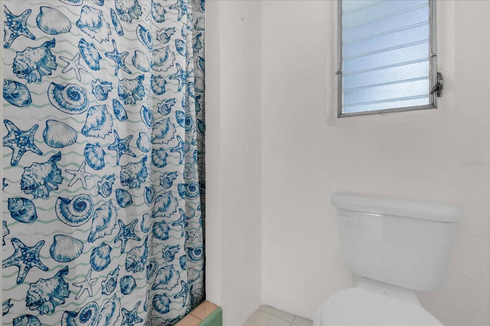 Image 27 of 47 For 12366 137th Street N