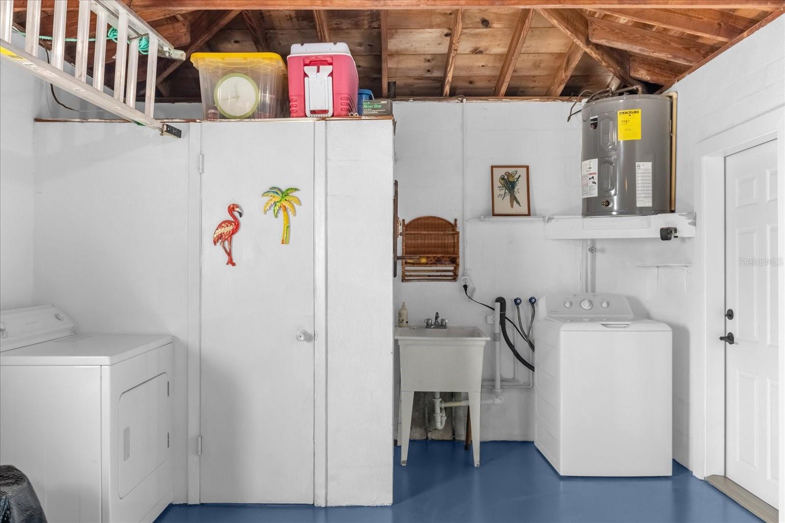 Image 29 of 47 For 12366 137th Street N