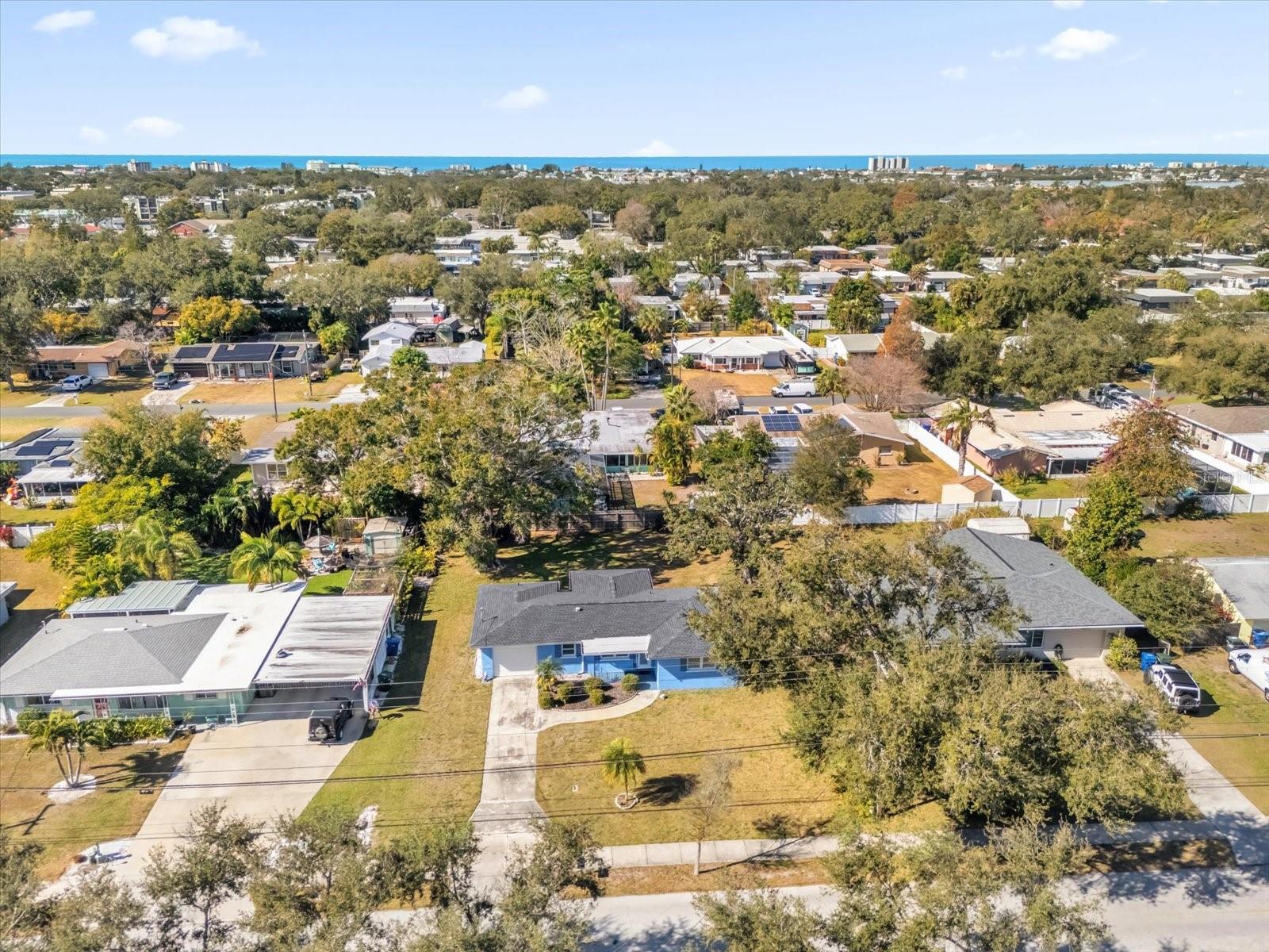 Image 42 of 47 For 12366 137th Street N