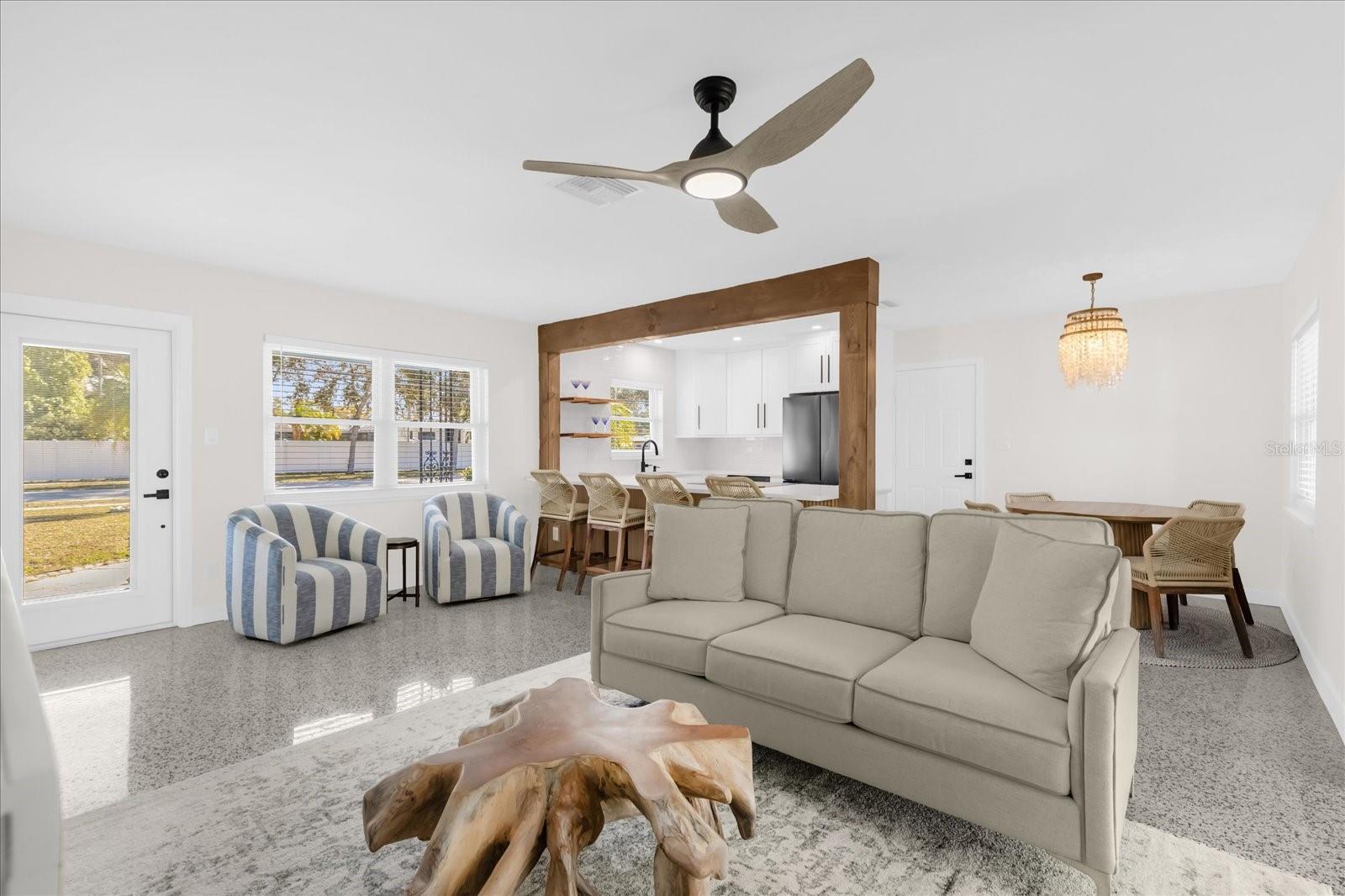 Image 5 of 47 For 12366 137th Street N