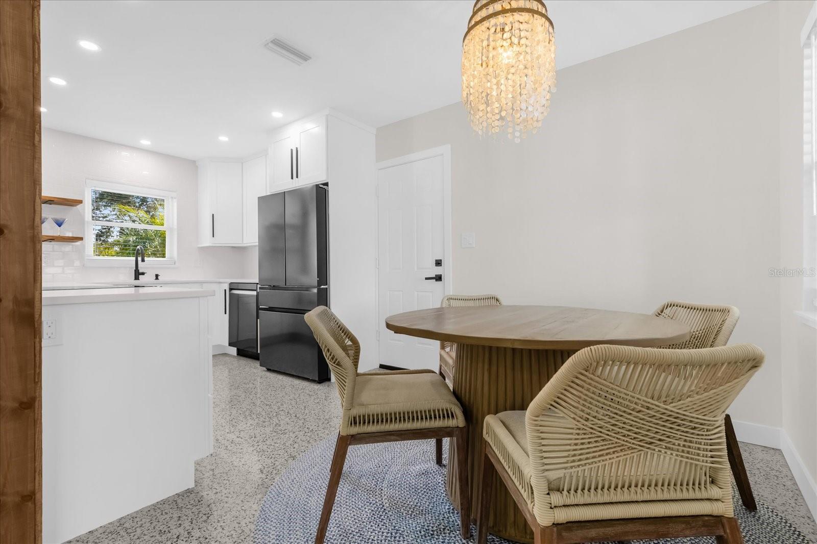 Image 8 of 47 For 12366 137th Street N