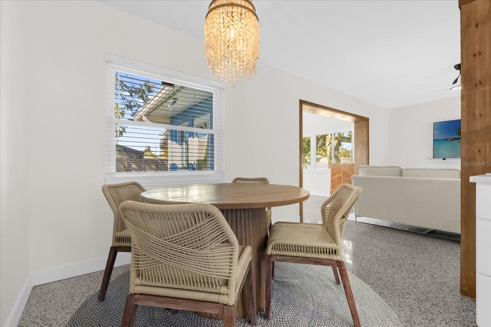 Image 9 of 47 For 12366 137th Street N