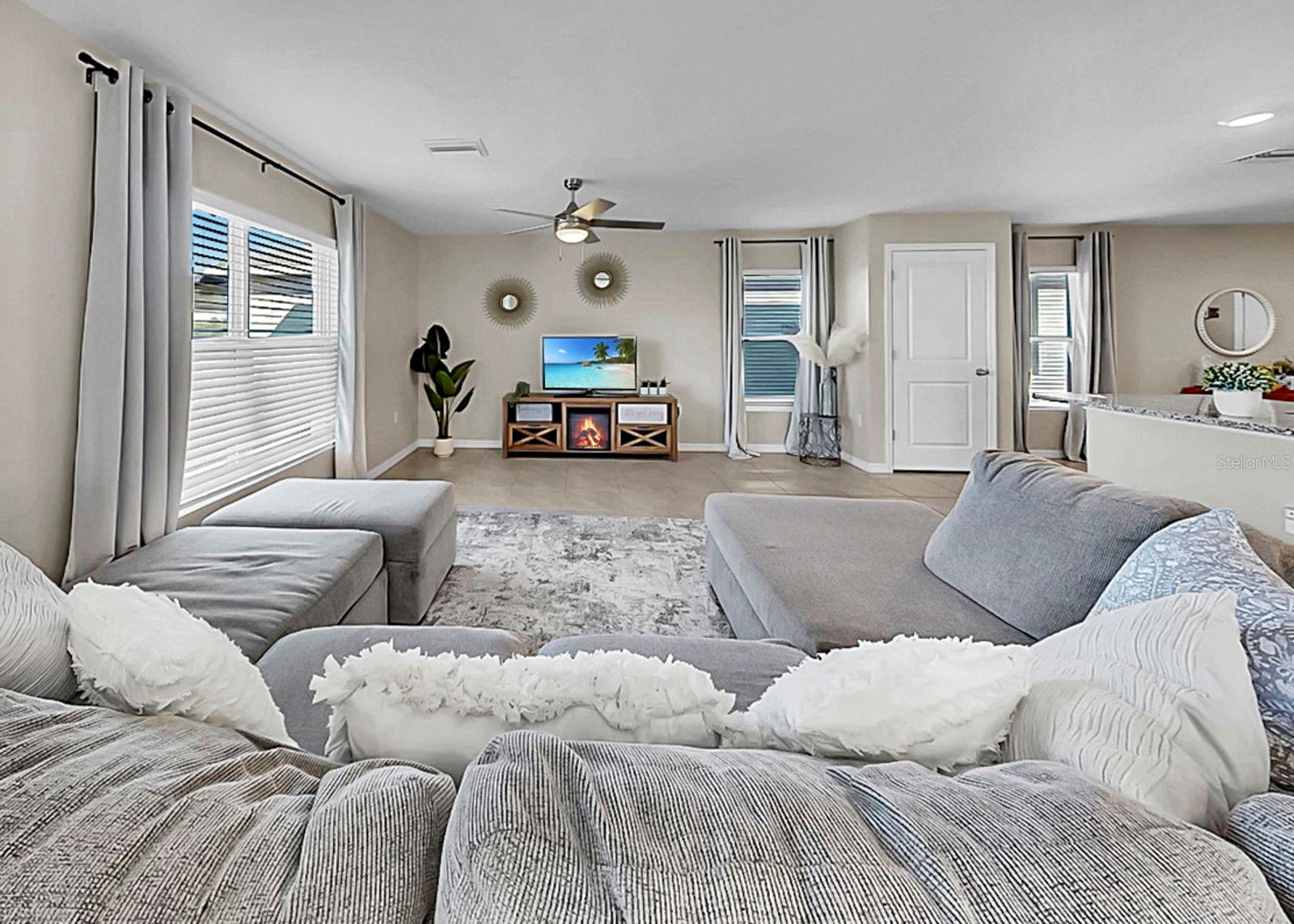 Image 10 of 46 For 16619 Mosaic Oar Drive