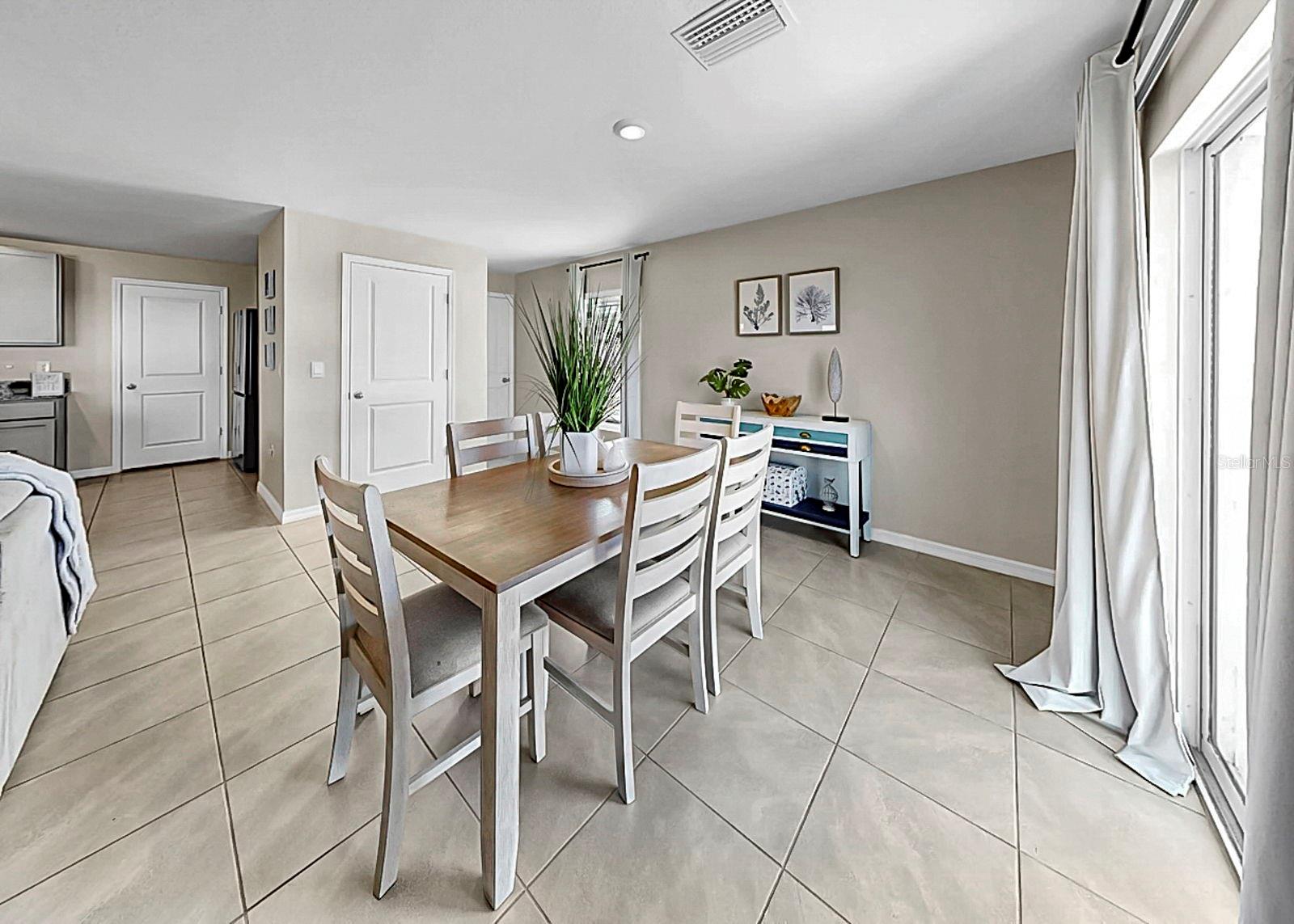 Image 14 of 46 For 16619 Mosaic Oar Drive