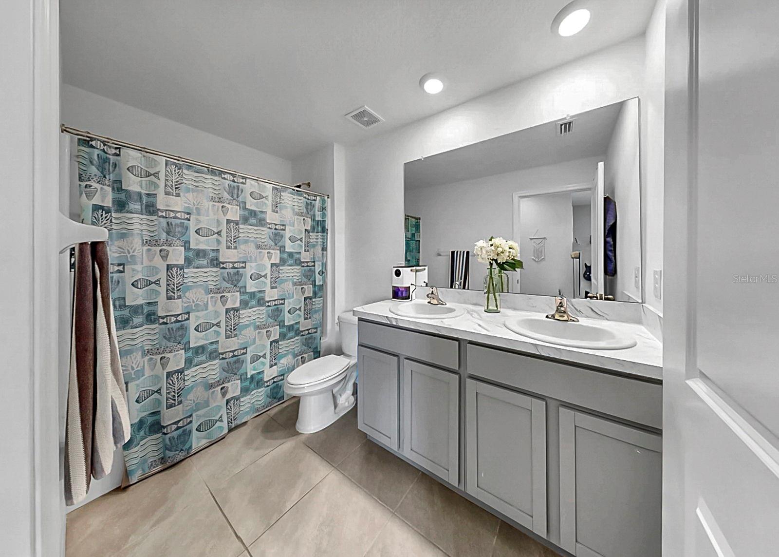 Image 32 of 46 For 16619 Mosaic Oar Drive