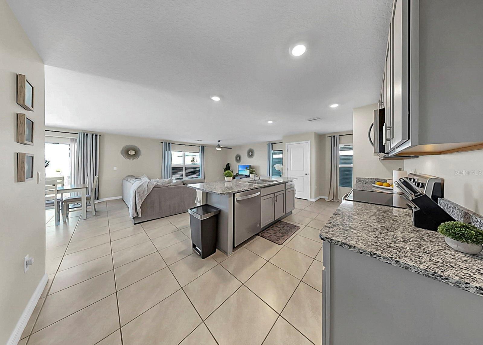 Image 5 of 46 For 16619 Mosaic Oar Drive