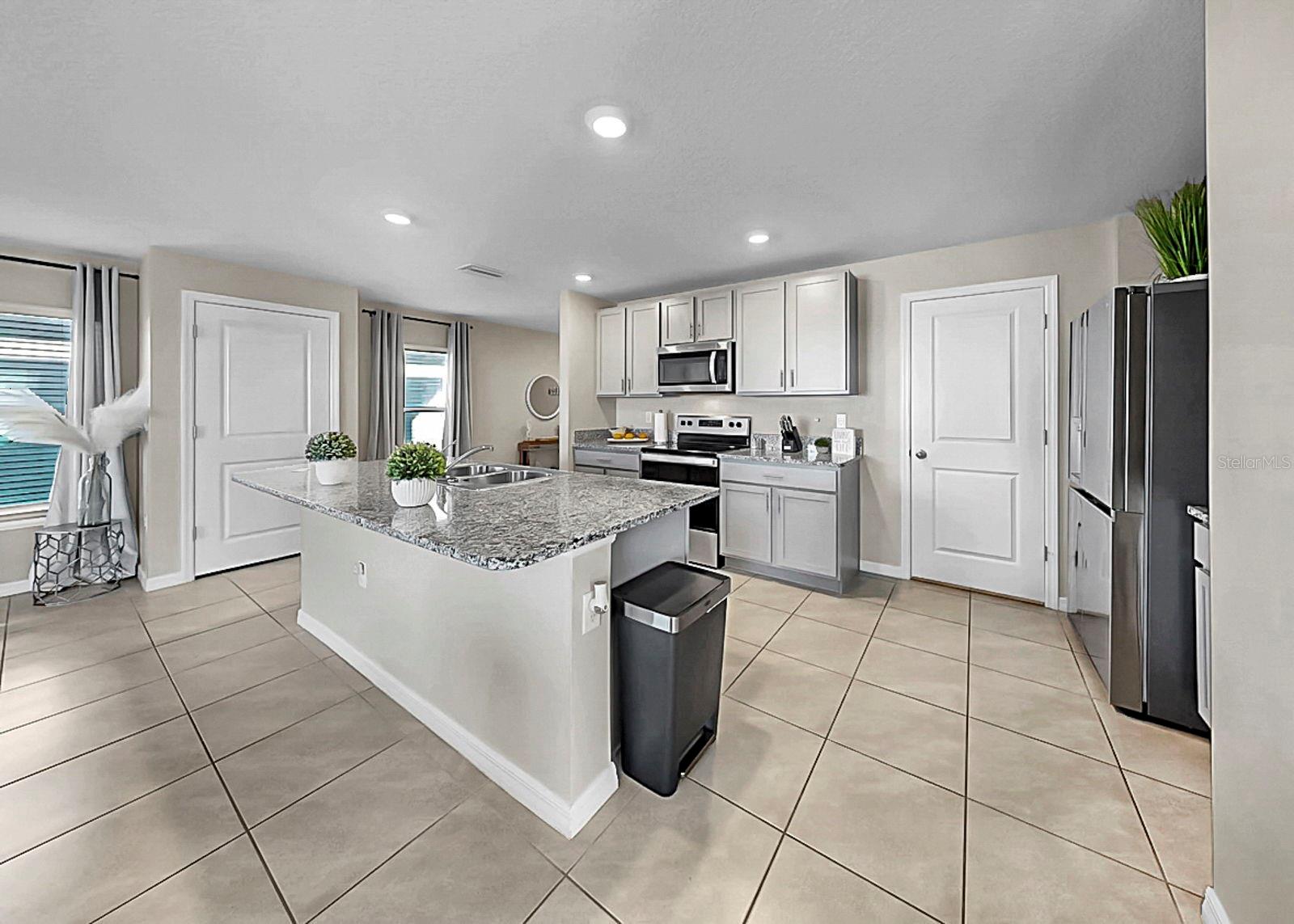 Image 6 of 46 For 16619 Mosaic Oar Drive