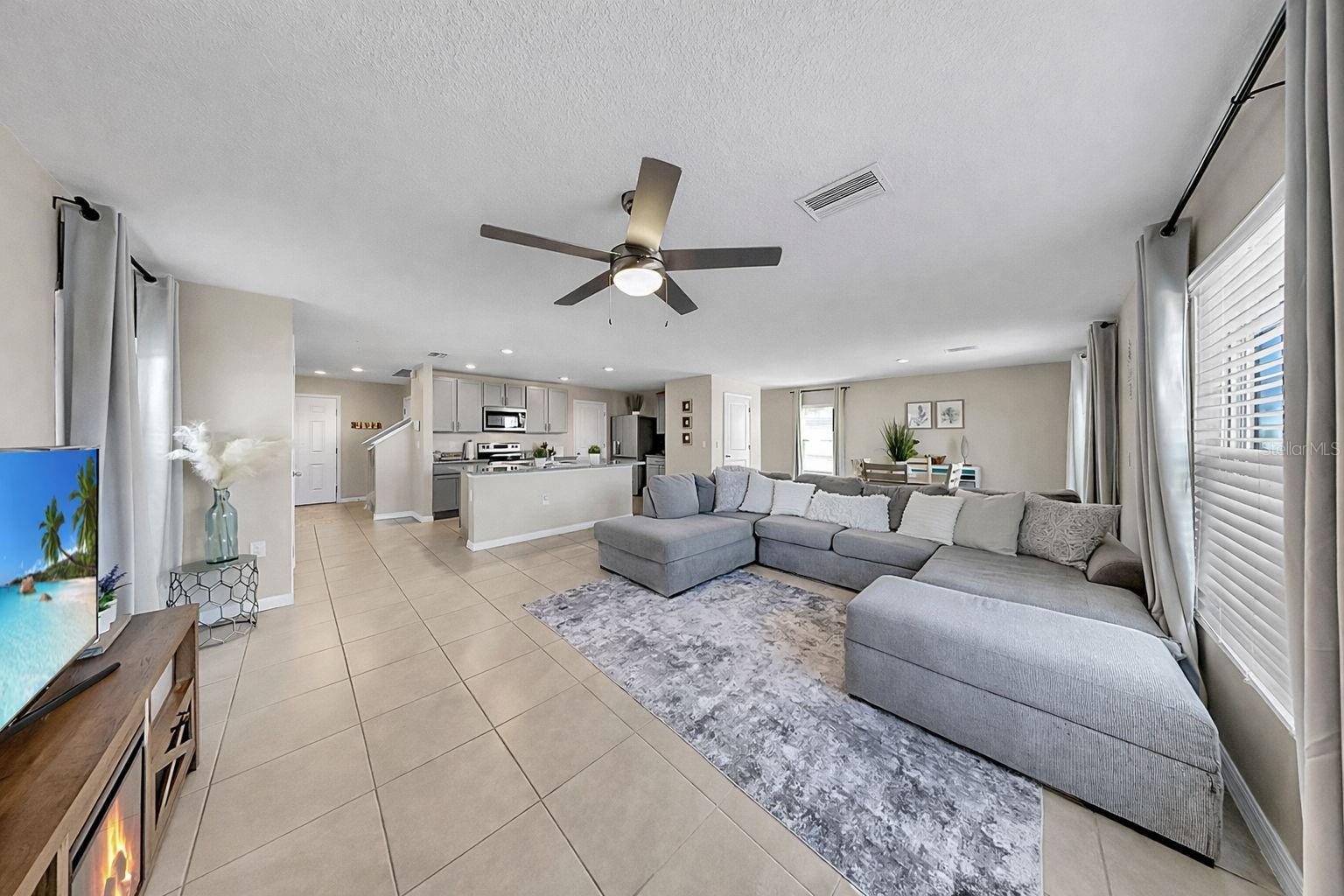 Image 8 of 46 For 16619 Mosaic Oar Drive