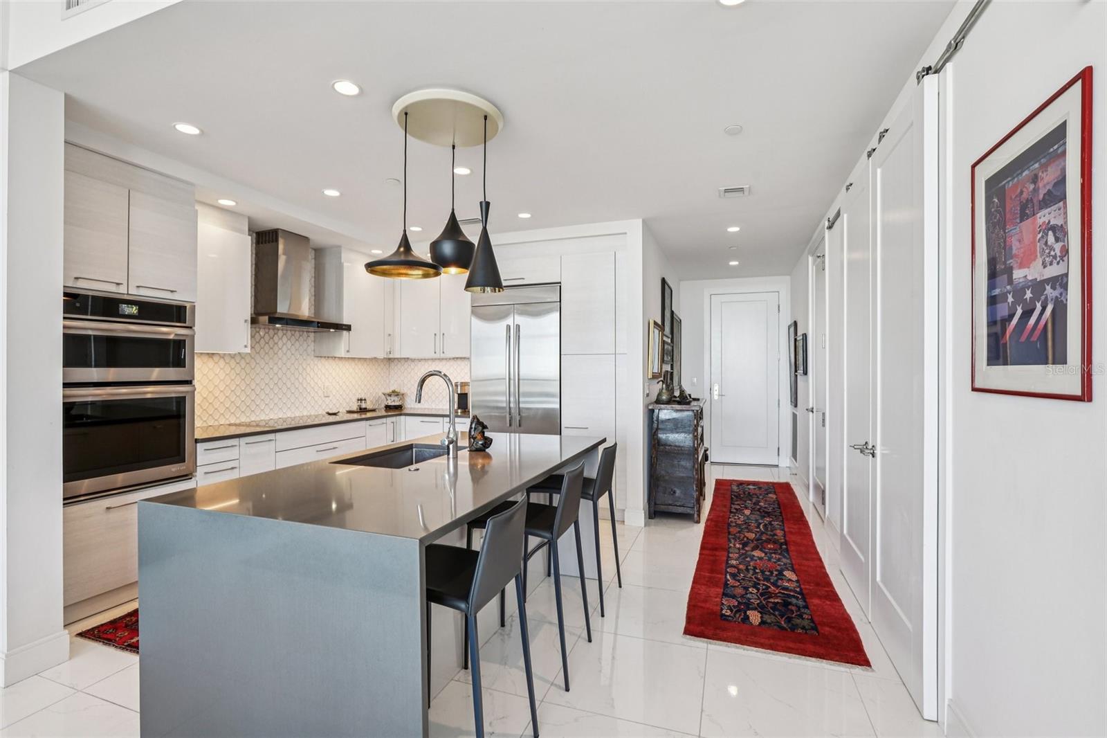 Listing photo id 12 for 100 1st Avenue N 3806