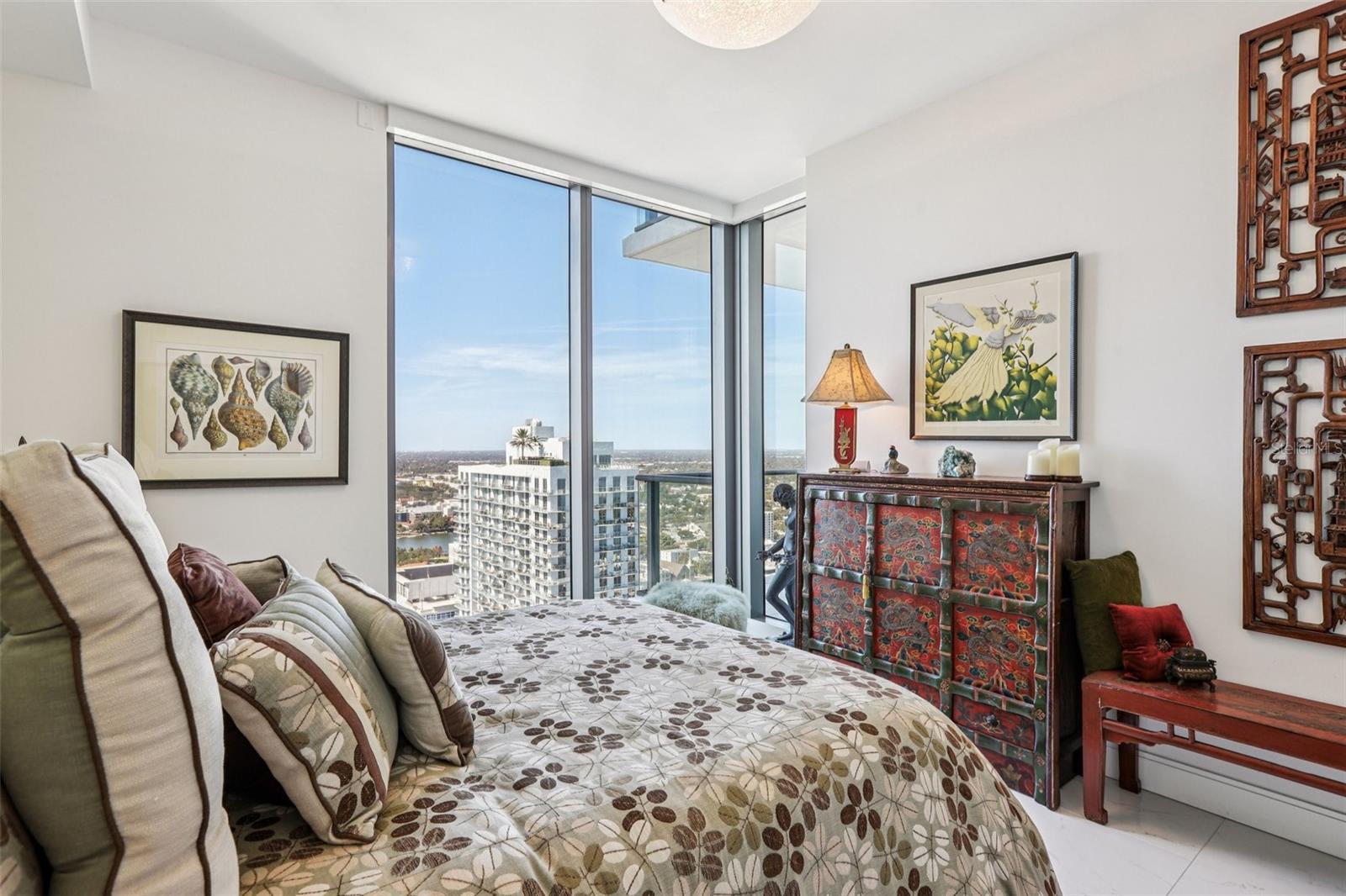 Listing photo id 22 for 100 1st Avenue N 3806