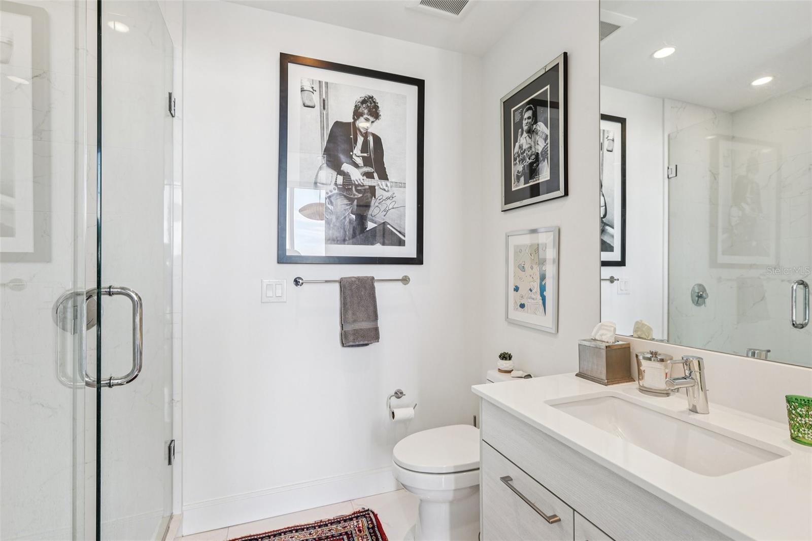 Listing photo id 39 for 100 1st Avenue N 3806