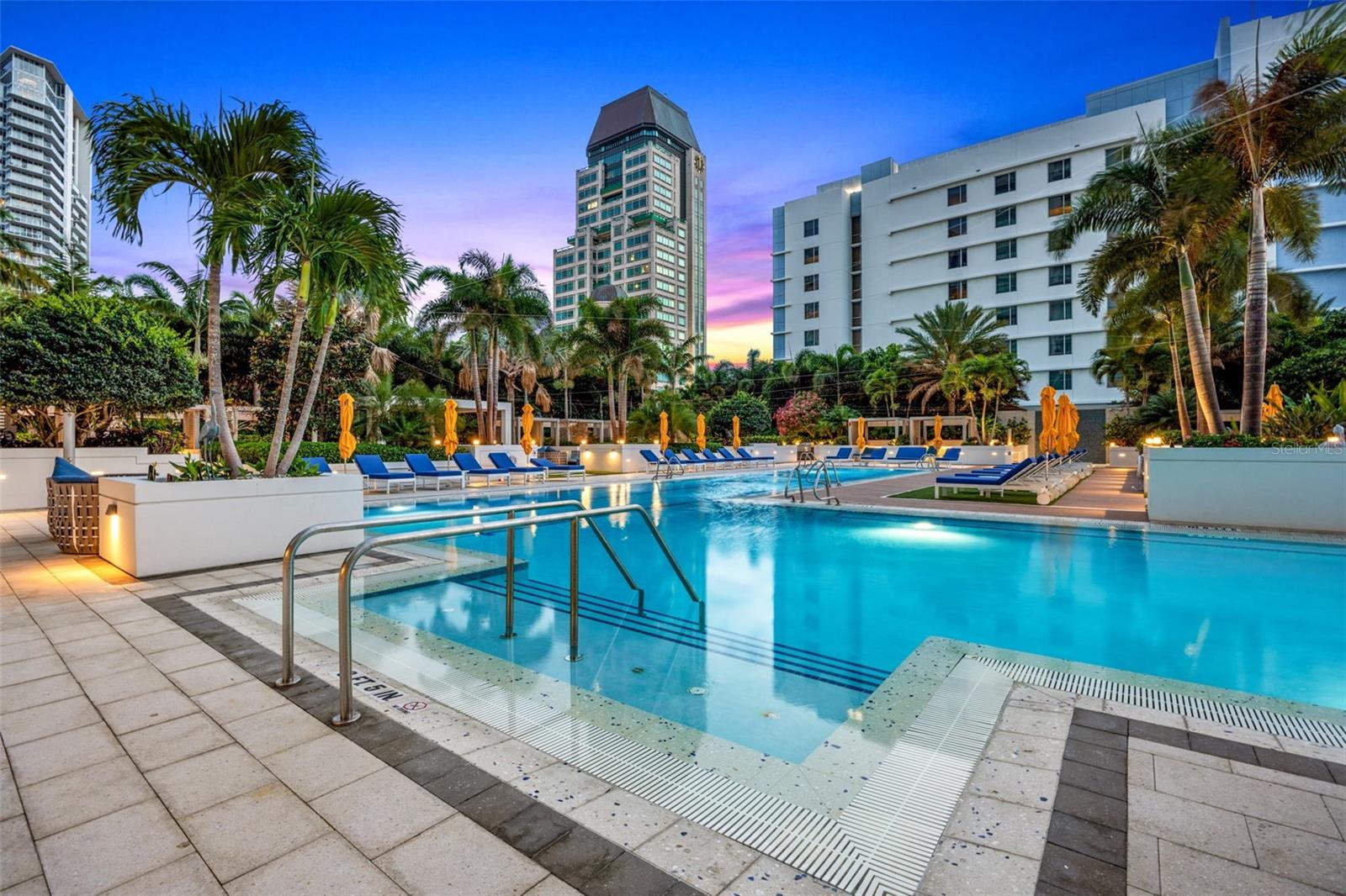 Listing photo id 40 for 100 1st Avenue N 3806