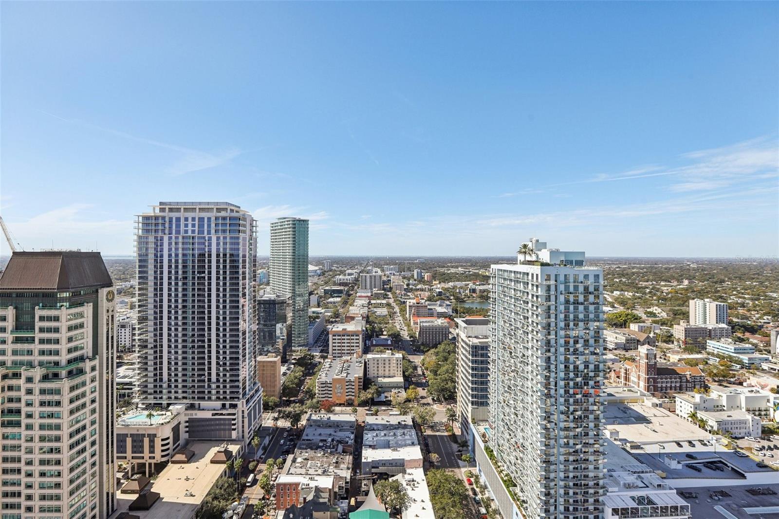 Listing photo id 50 for 100 1st Avenue N 3806