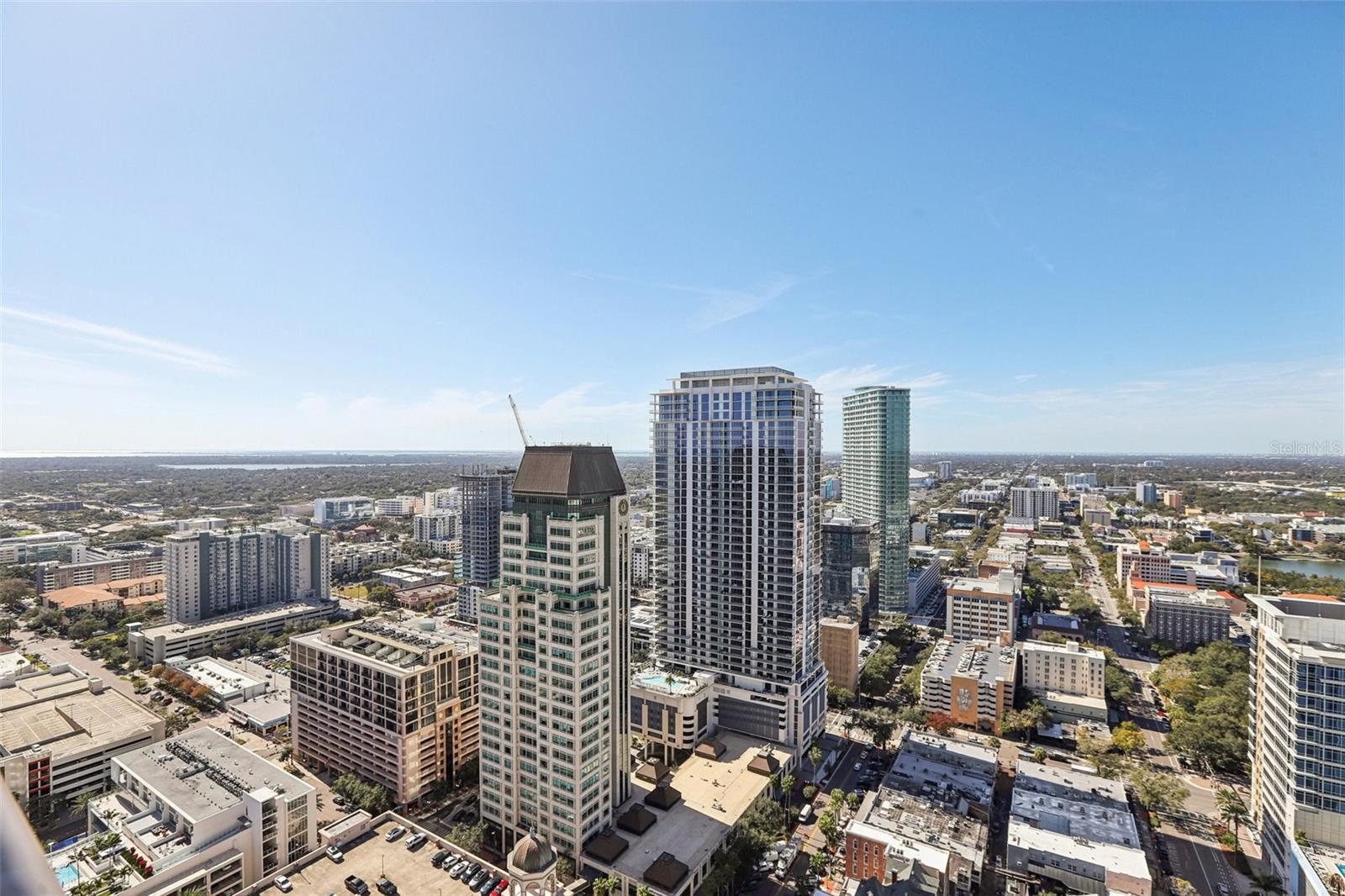 Listing photo id 51 for 100 1st Avenue N 3806