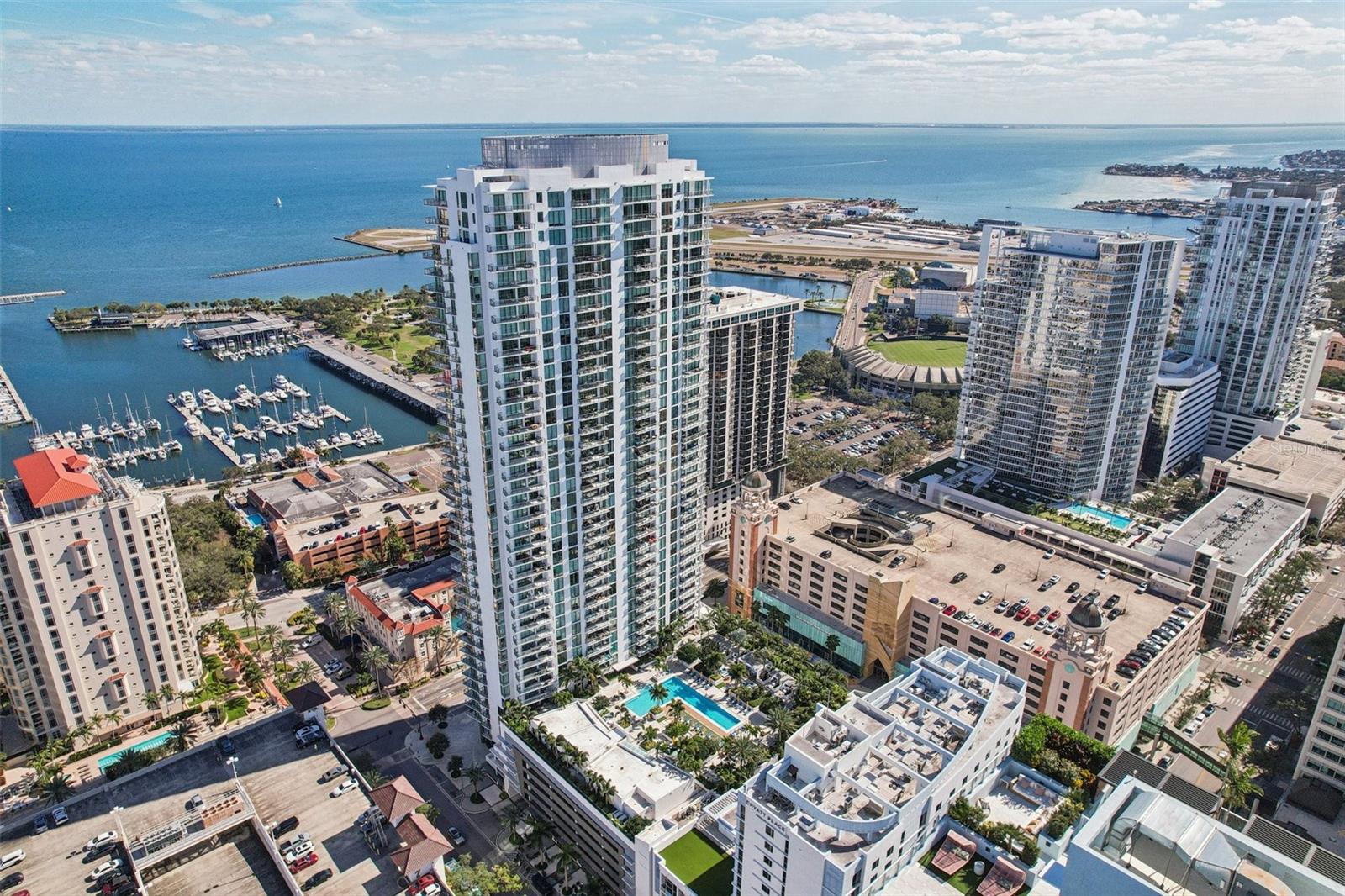 Listing photo id 58 for 100 1st Avenue N 3806