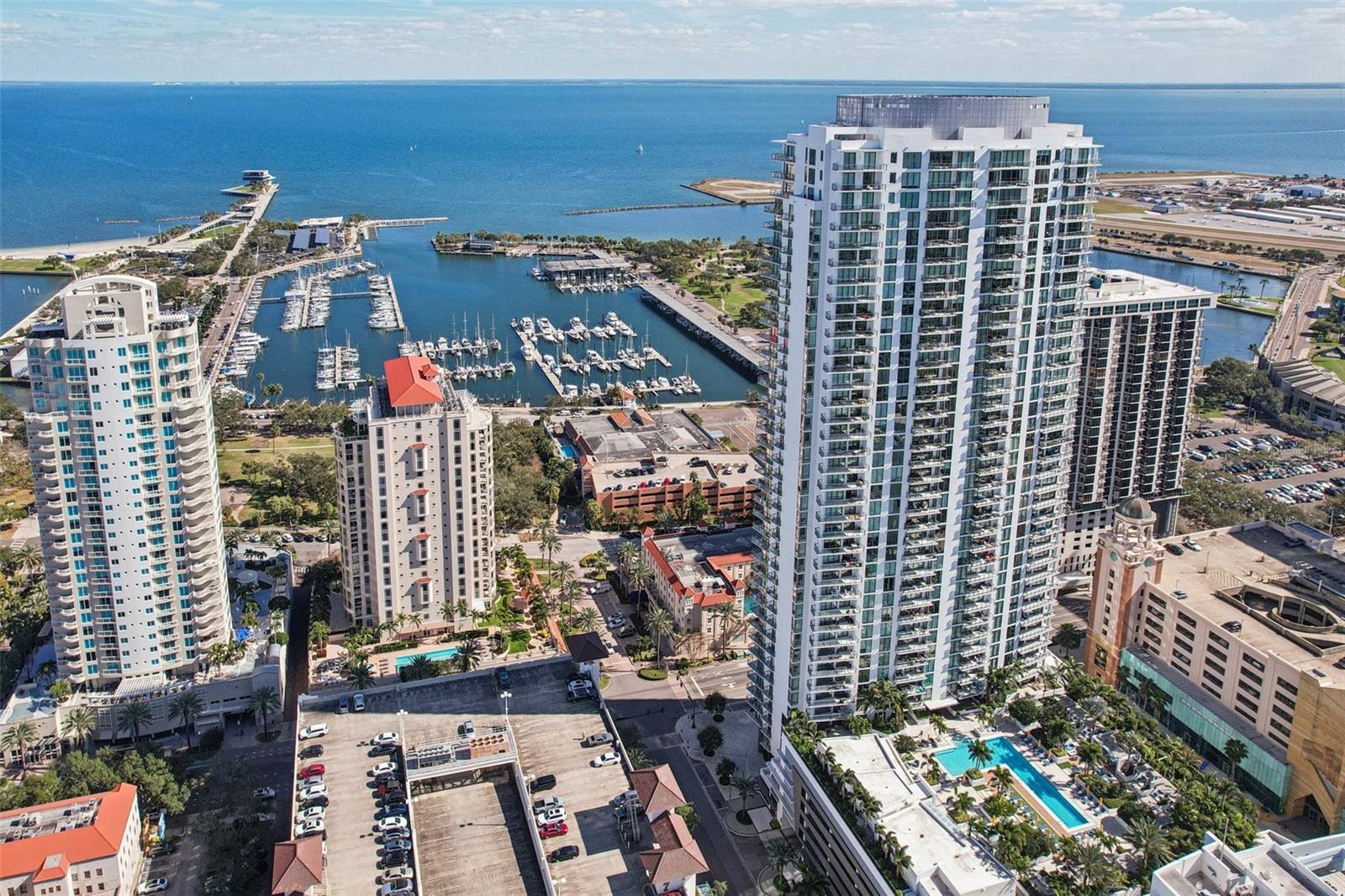 Listing photo id 60 for 100 1st Avenue N 3806