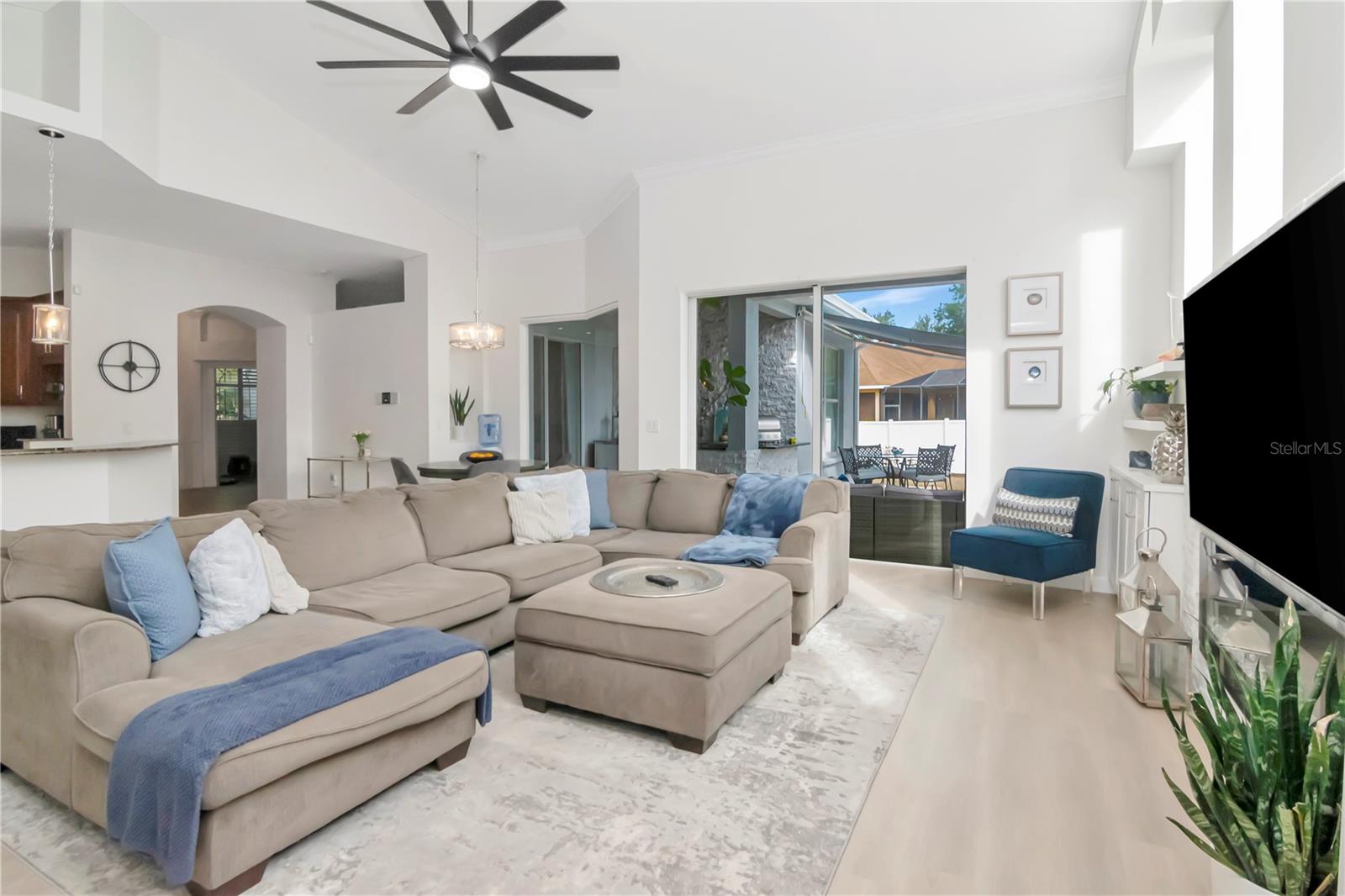 Image 7 of 29 For 14229 Creek Run Drive