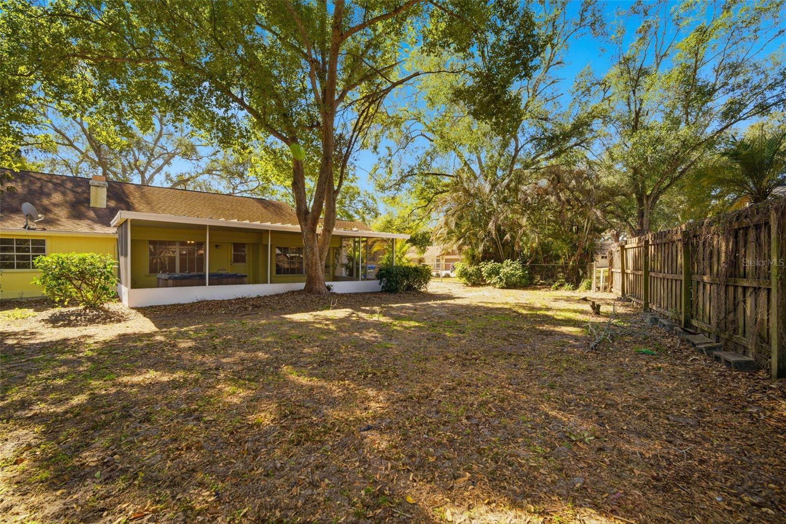 Image 27 of 32 For 2207 Parkwood Drive