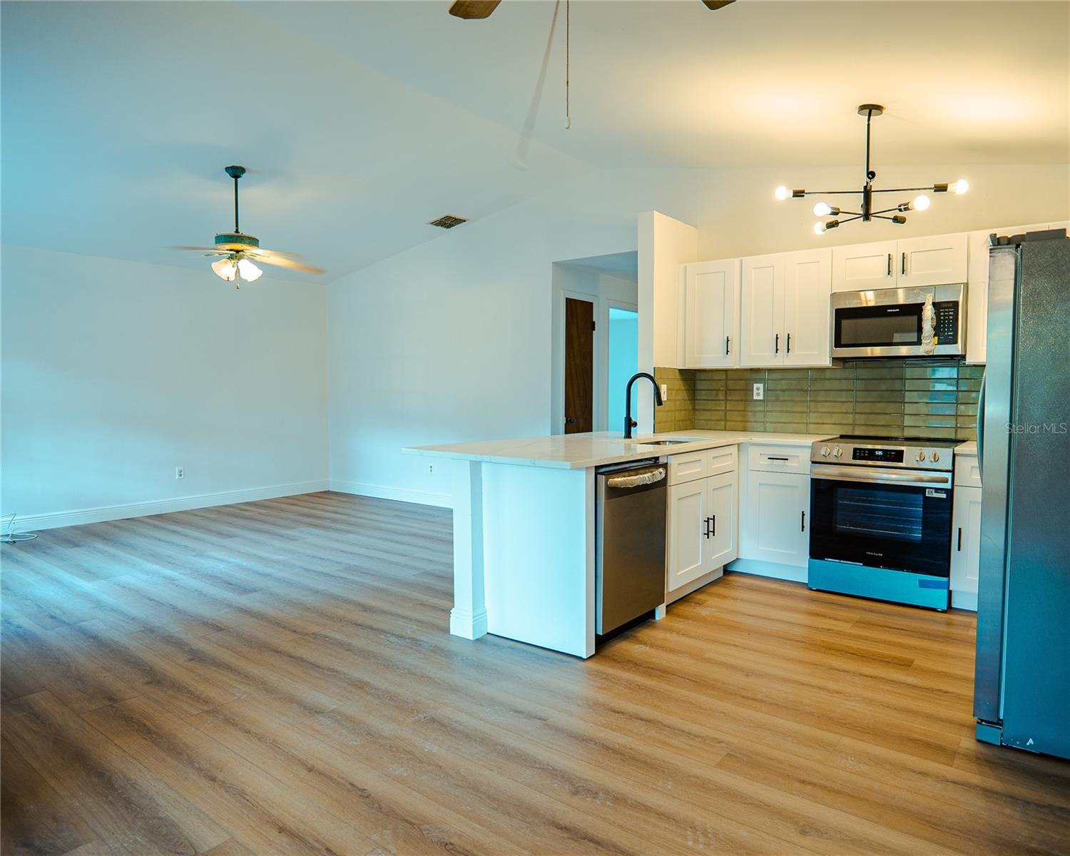 Image 4 of 29 For 1262 Jeffords Street