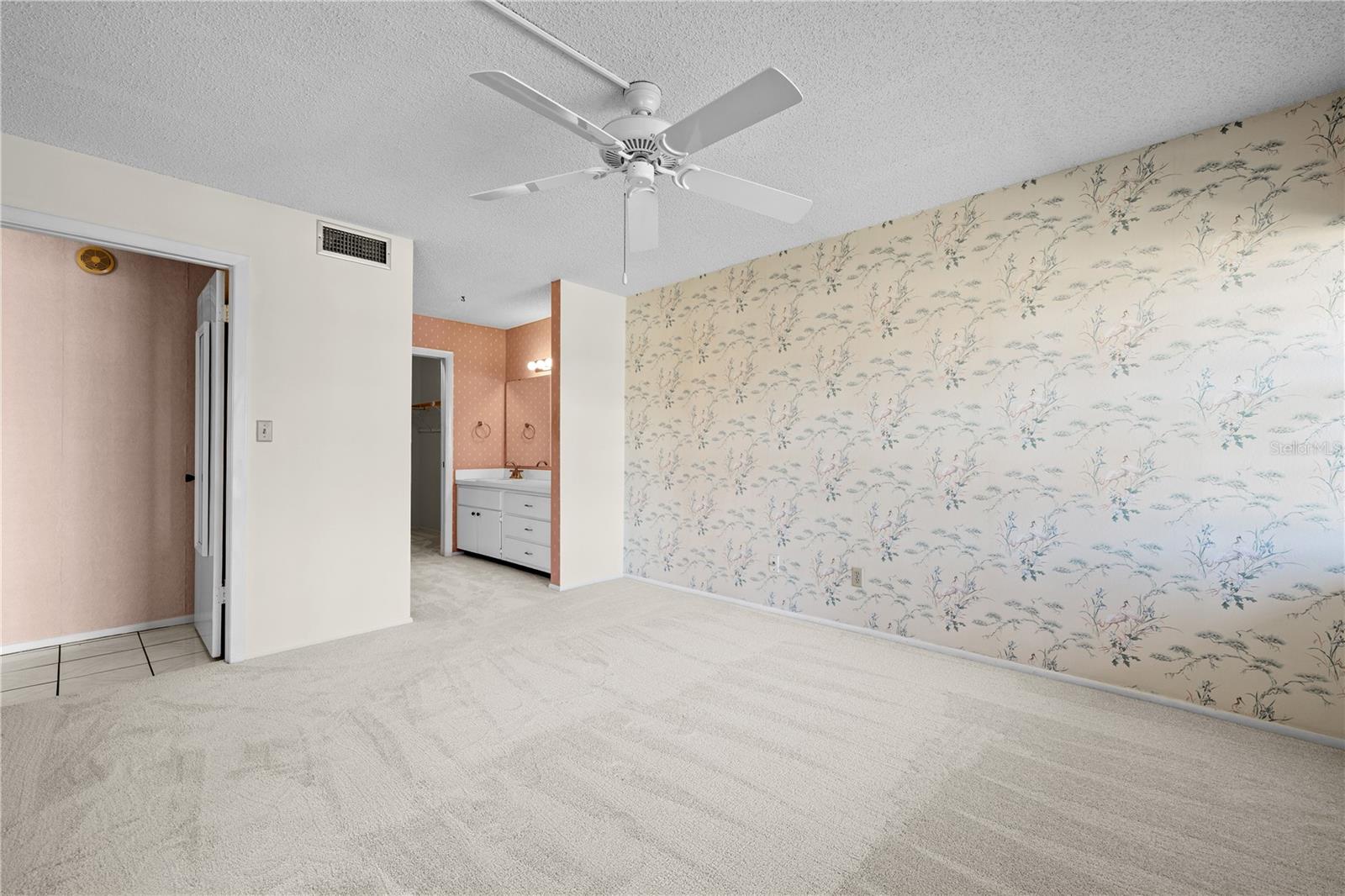 Image 15 of 32 For 12300 Vonn Road 1205