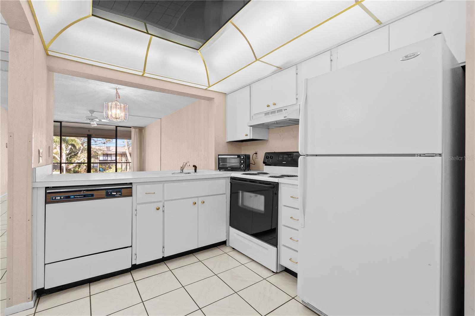 Image 5 of 32 For 12300 Vonn Road 1205