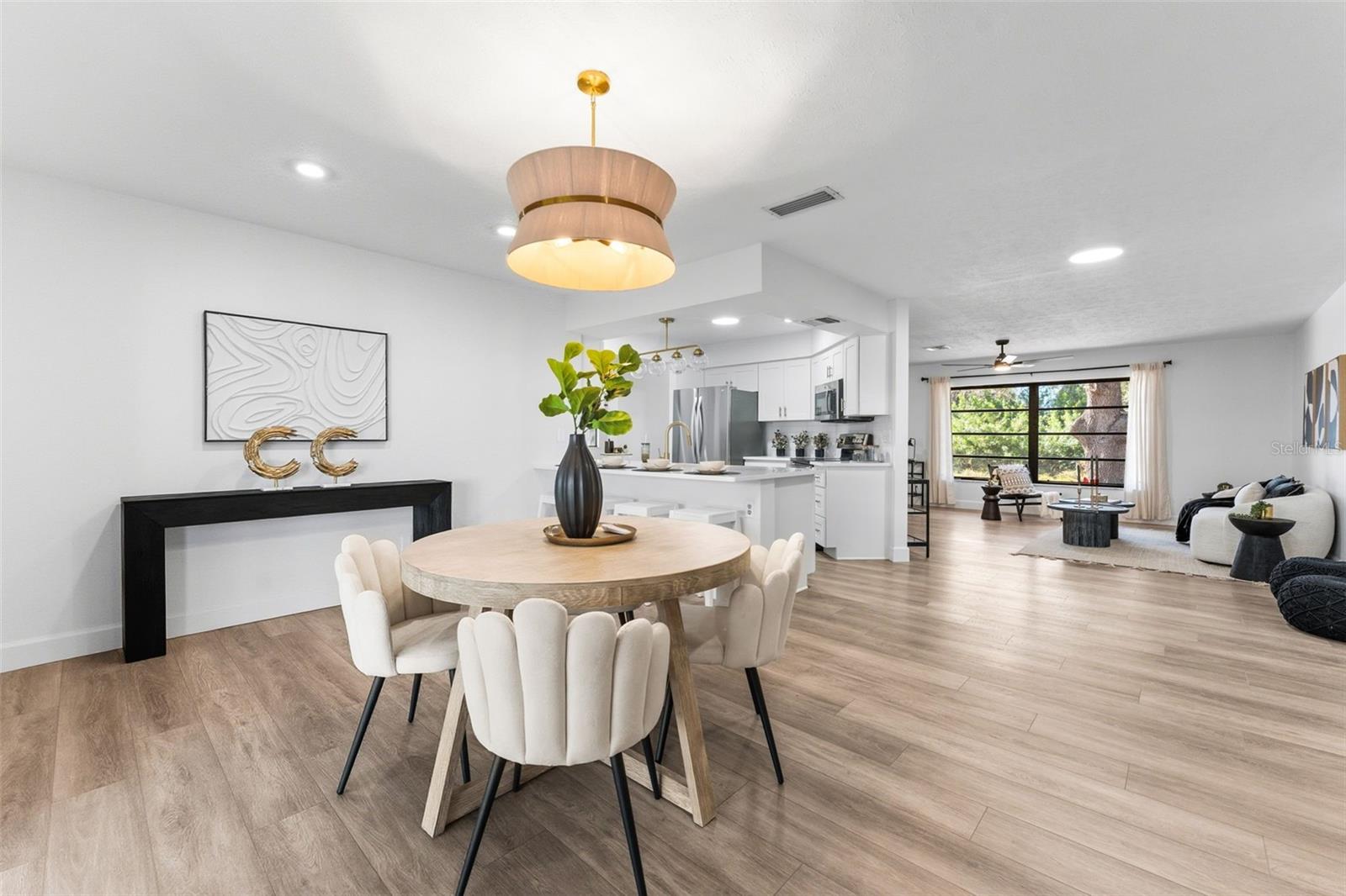 Image 13 of 27 For 4227 Blossom Road