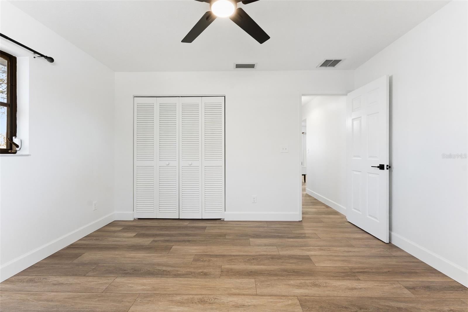 Image 21 of 27 For 4227 Blossom Road