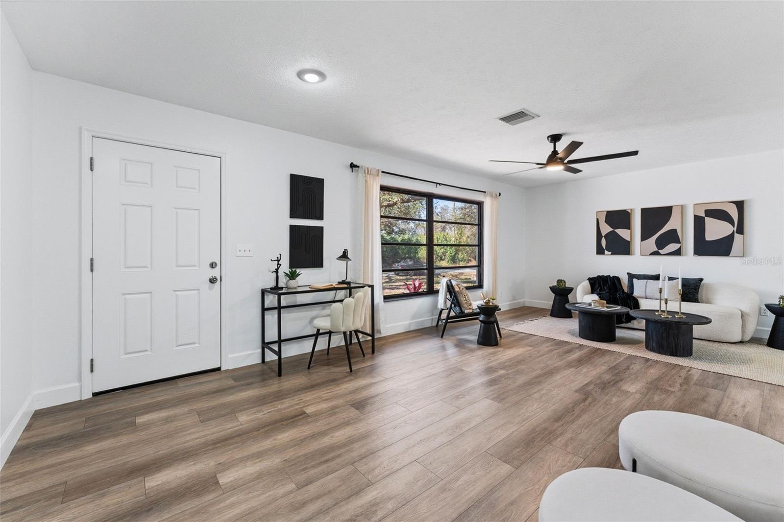 Image 7 of 27 For 4227 Blossom Road