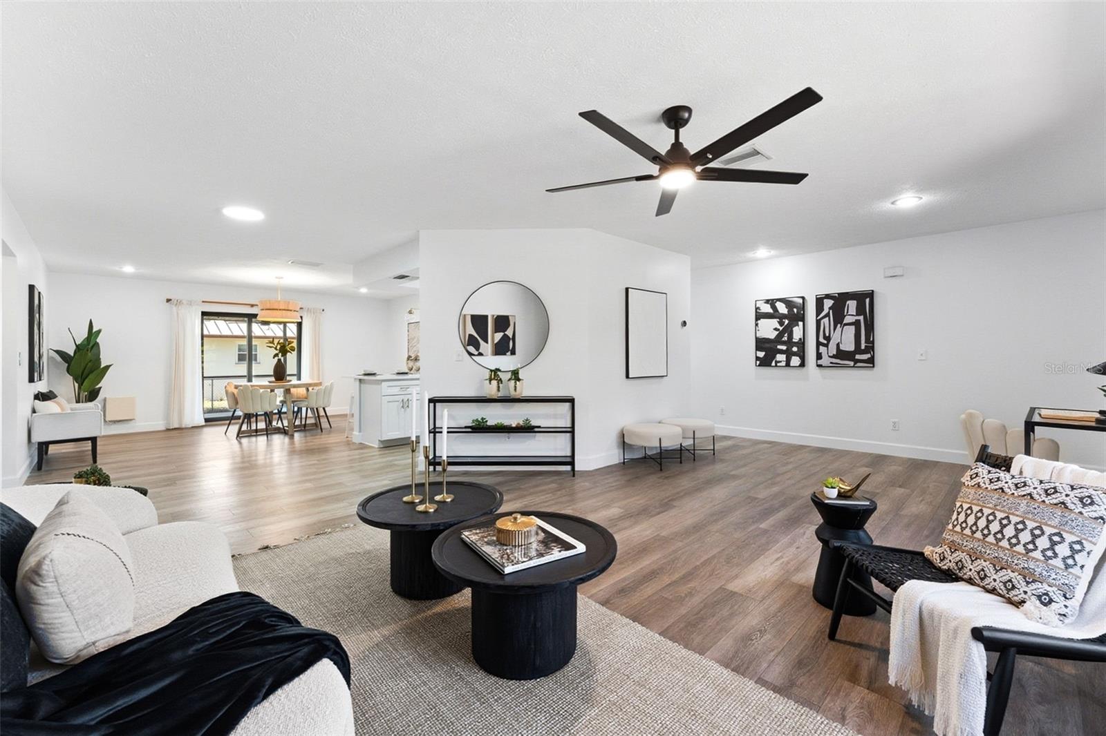 Image 8 of 27 For 4227 Blossom Road