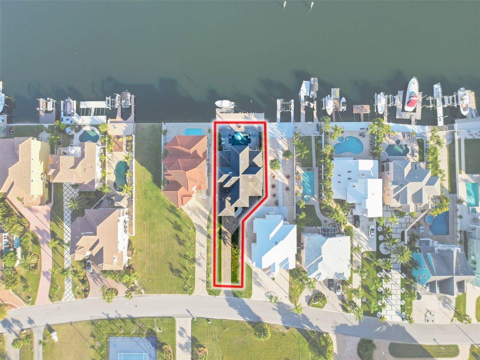 Image 10 of 100 For 5142 Westshore Drive