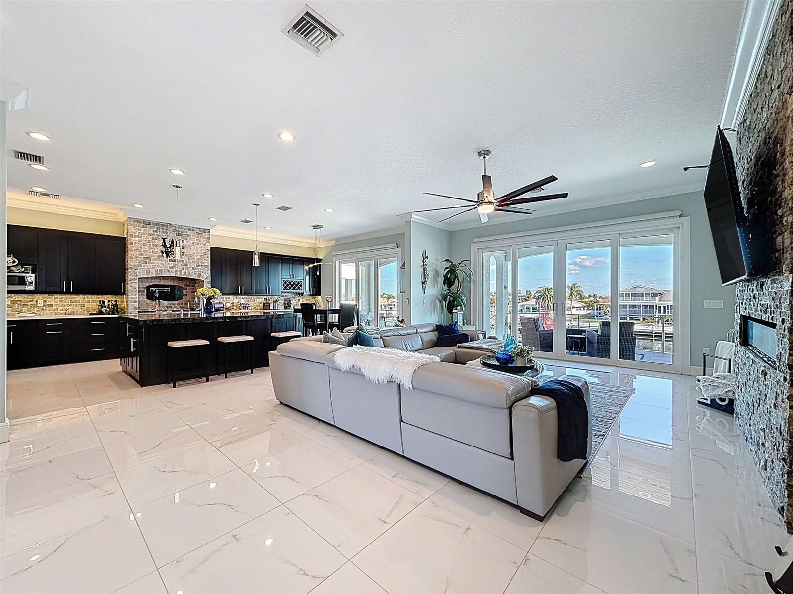 Image 18 of 100 For 5142 Westshore Drive