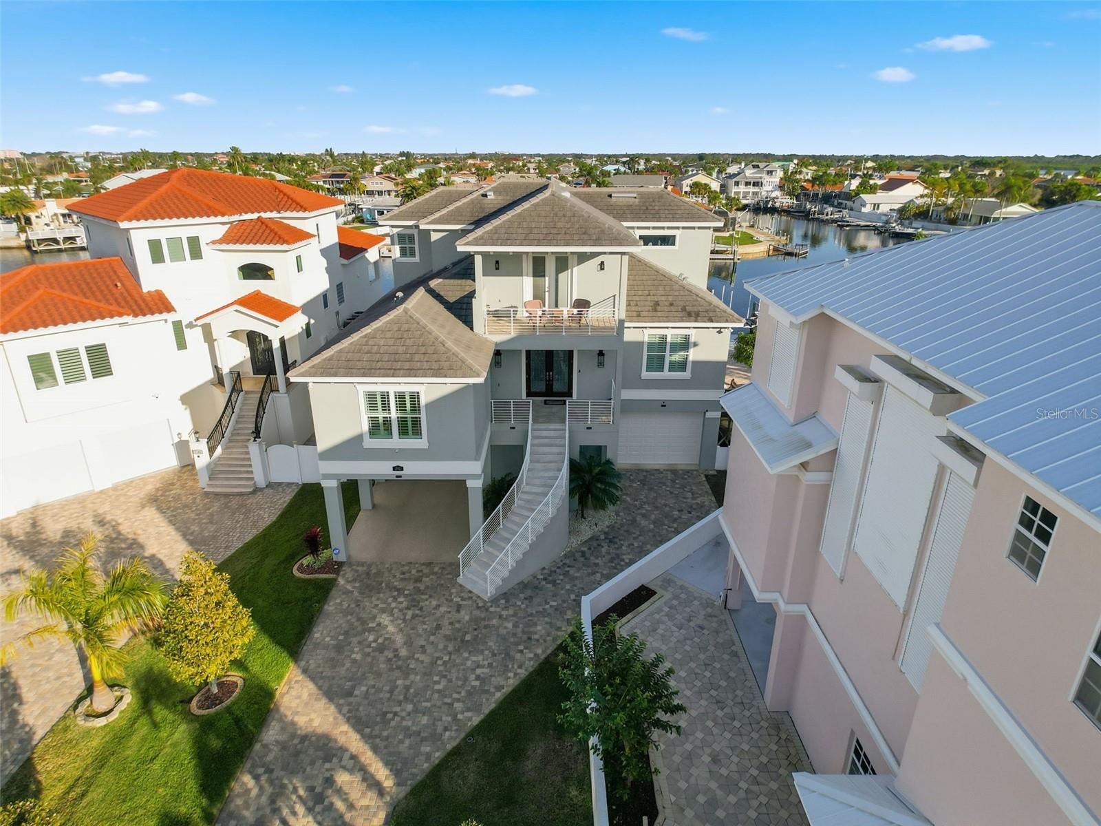 Image 2 of 100 For 5142 Westshore Drive