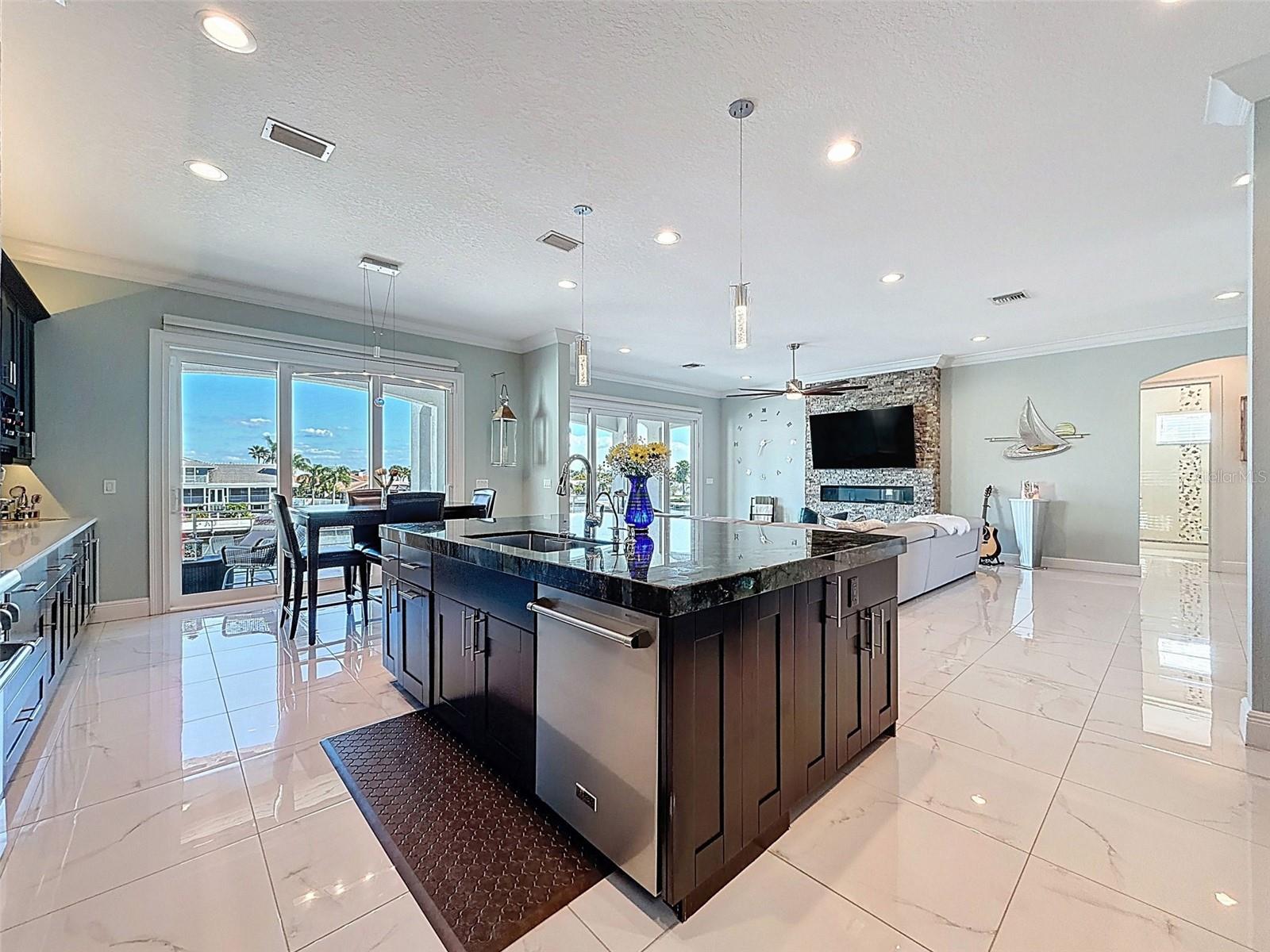 Image 33 of 100 For 5142 Westshore Drive