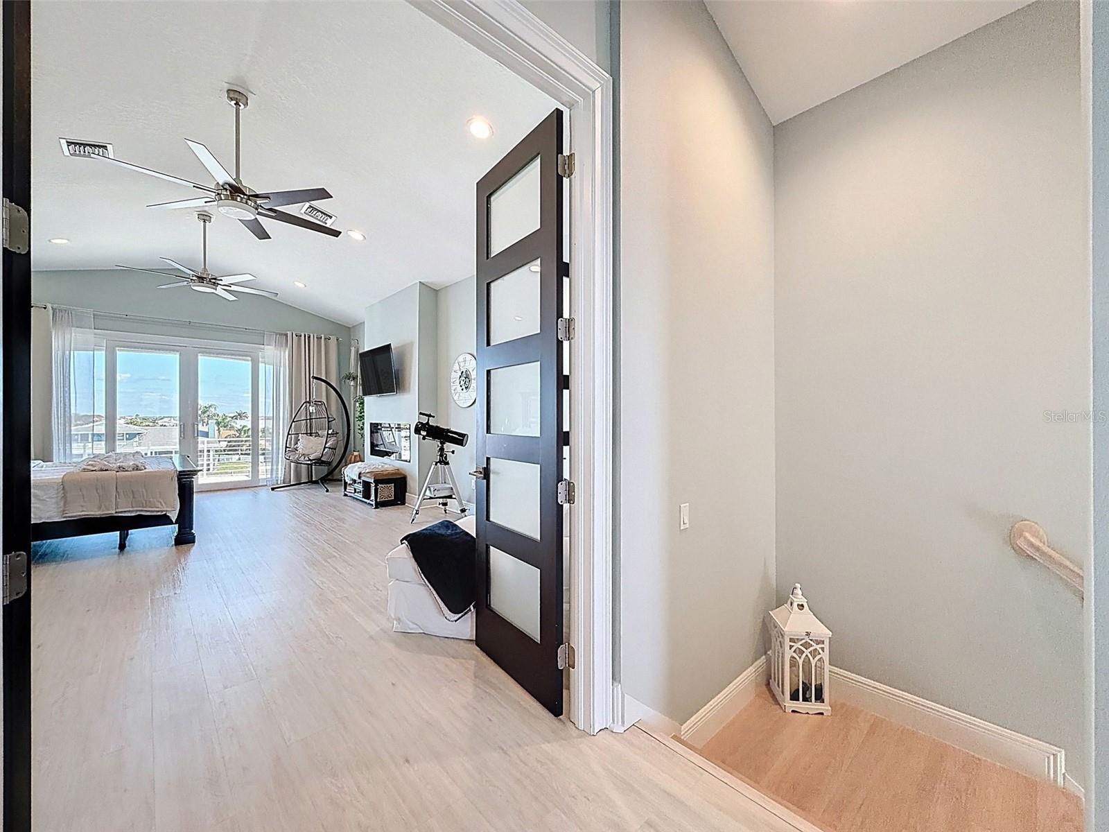 Image 37 of 100 For 5142 Westshore Drive